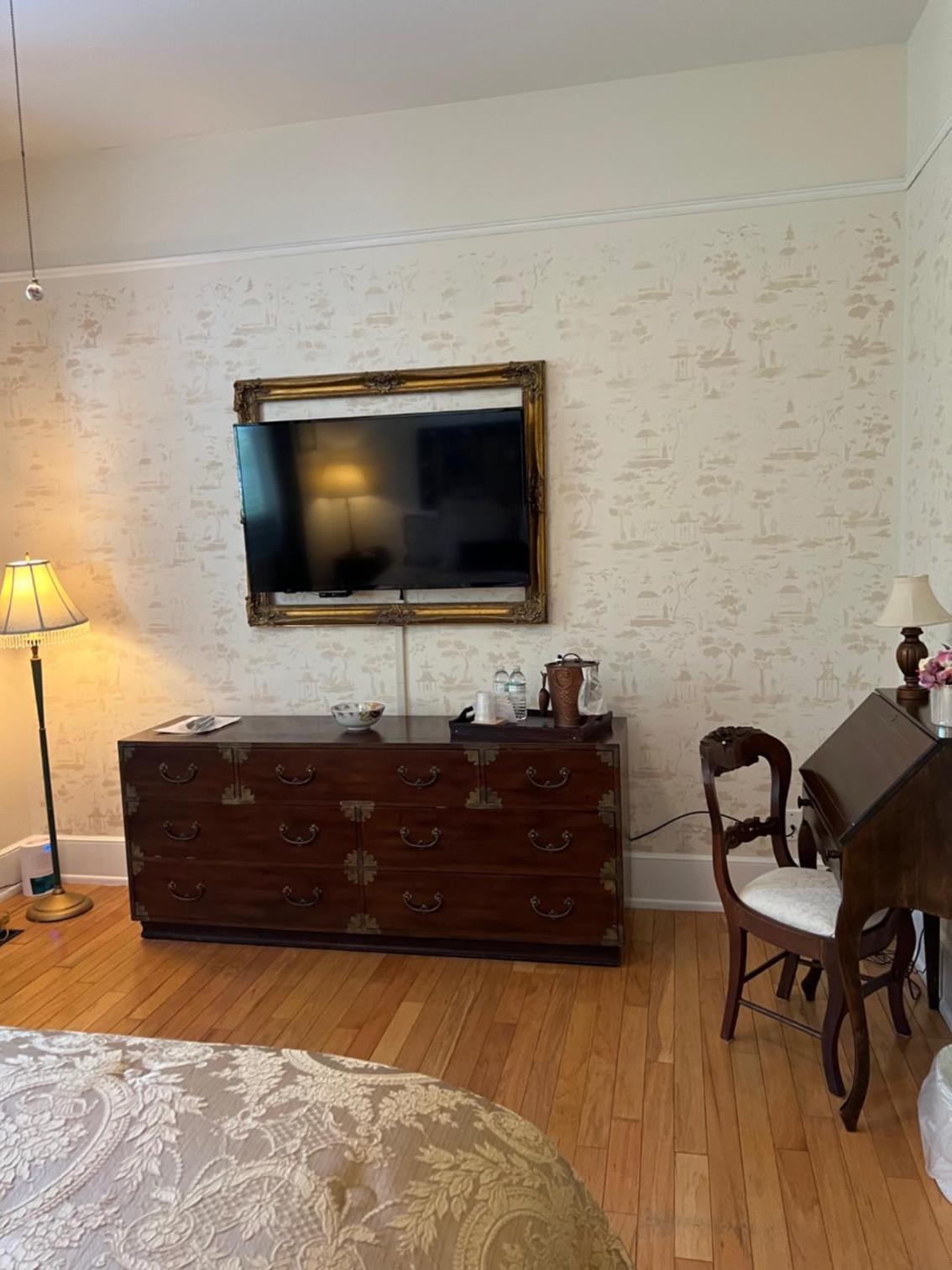 King Room - Disability Access photo 3