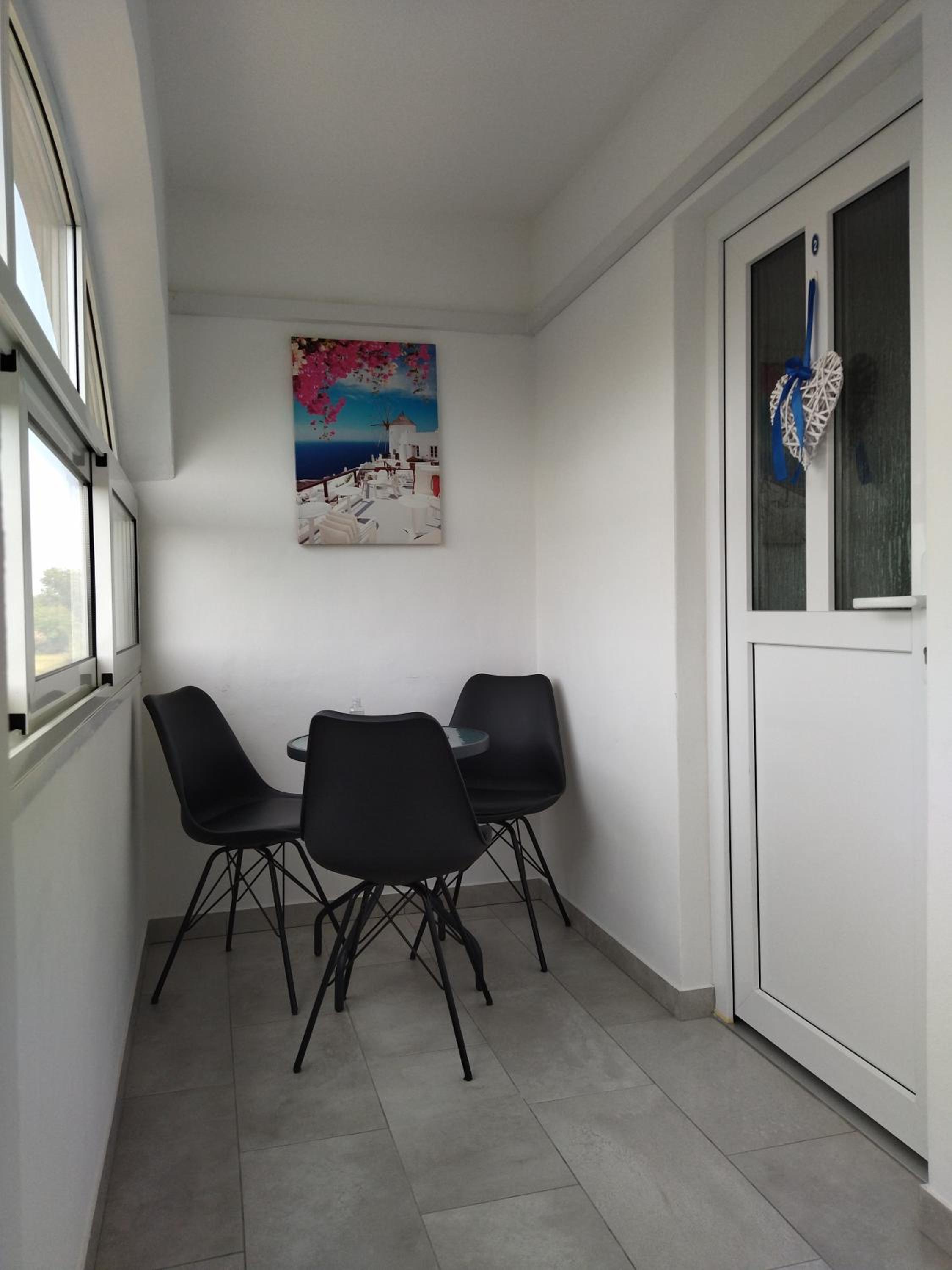 Studio with Balcony photo 2