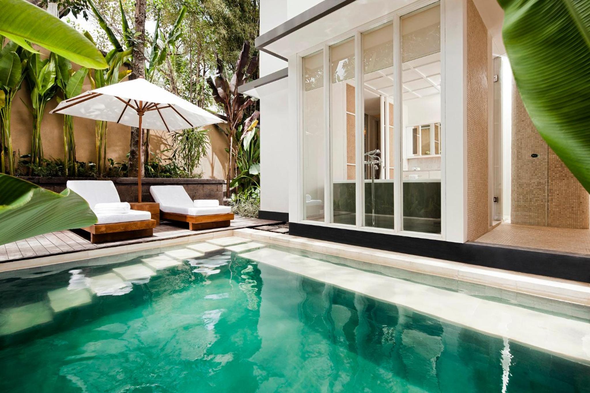 Pool Suite - Photo 4
