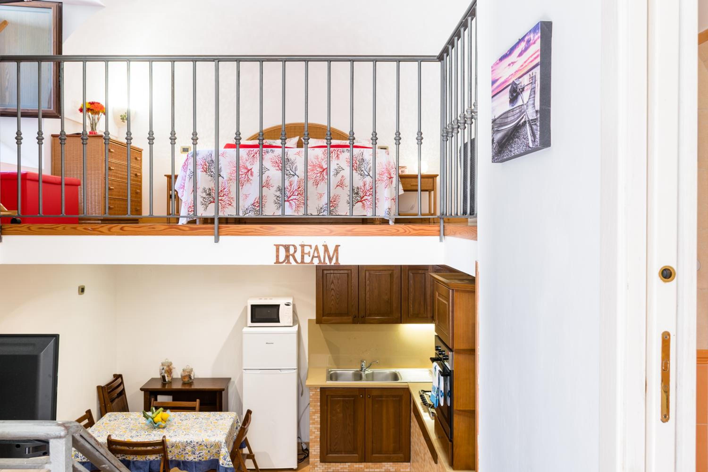 Comfort One-Bedroom Apartment - Photo 26