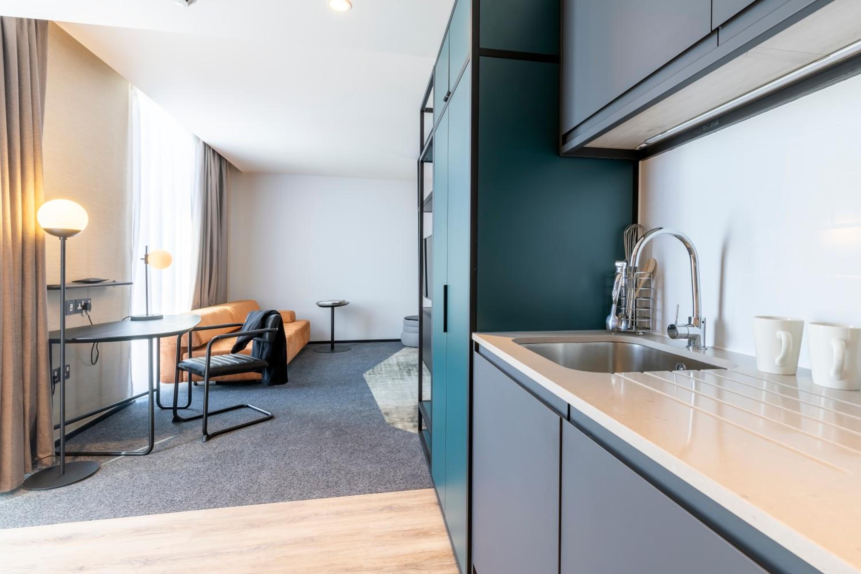 Studio Apartment - Photo 8