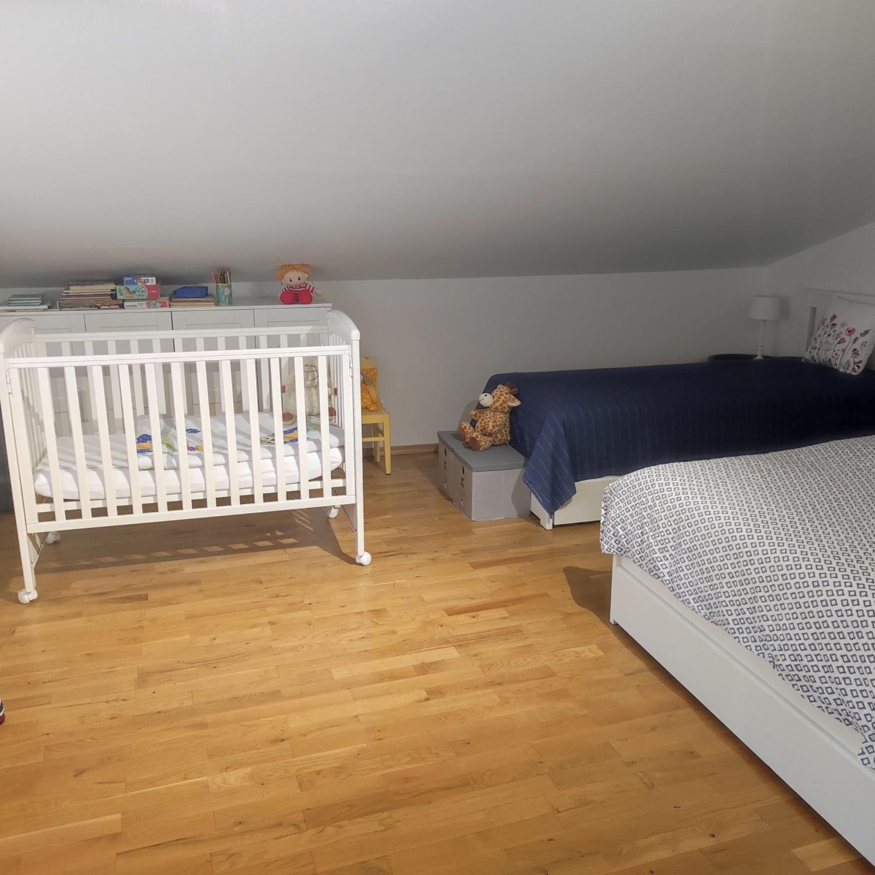 Apartment with Terrace - Photo 8