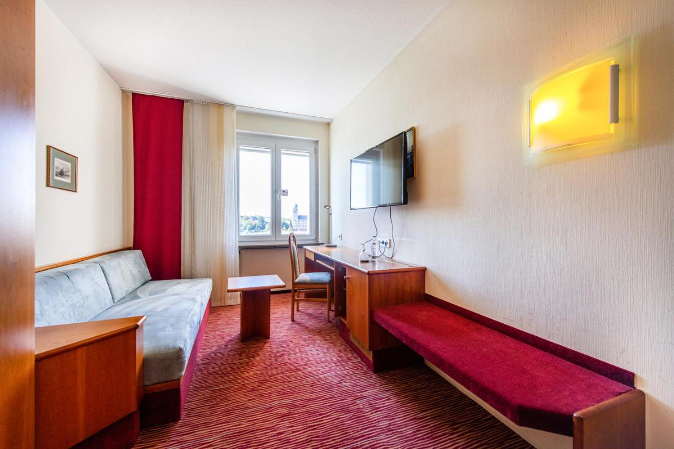 Single Room photo 3