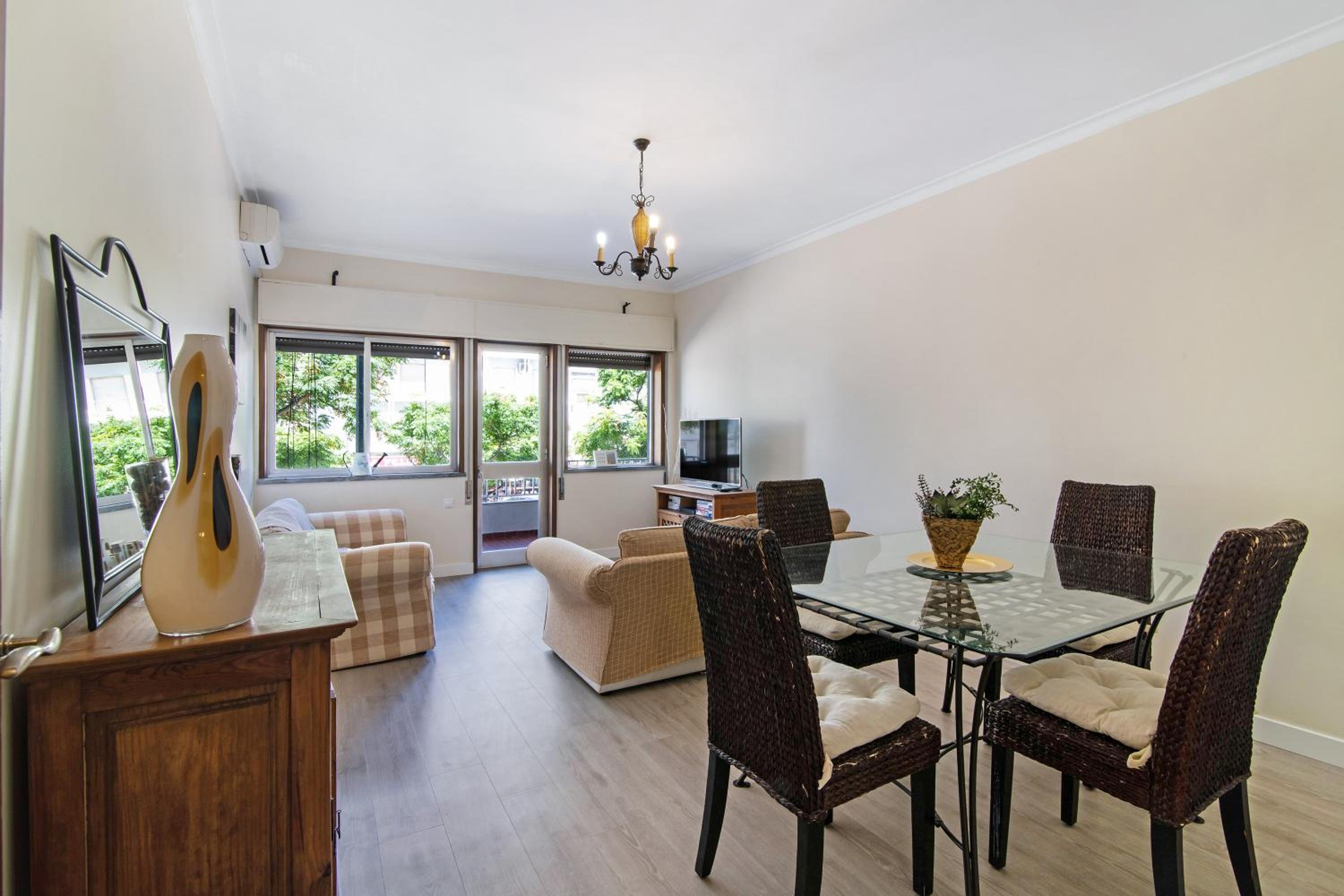 Three-Bedroom Premium Apartment with Balcony photo 1