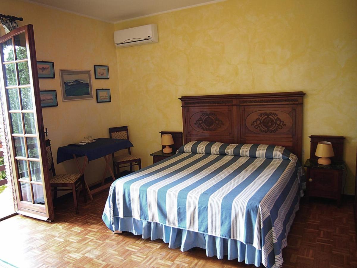 Triple Room with Lake View photo 2