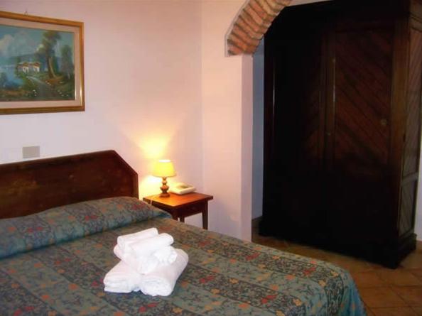 Double or Twin Room photo 2