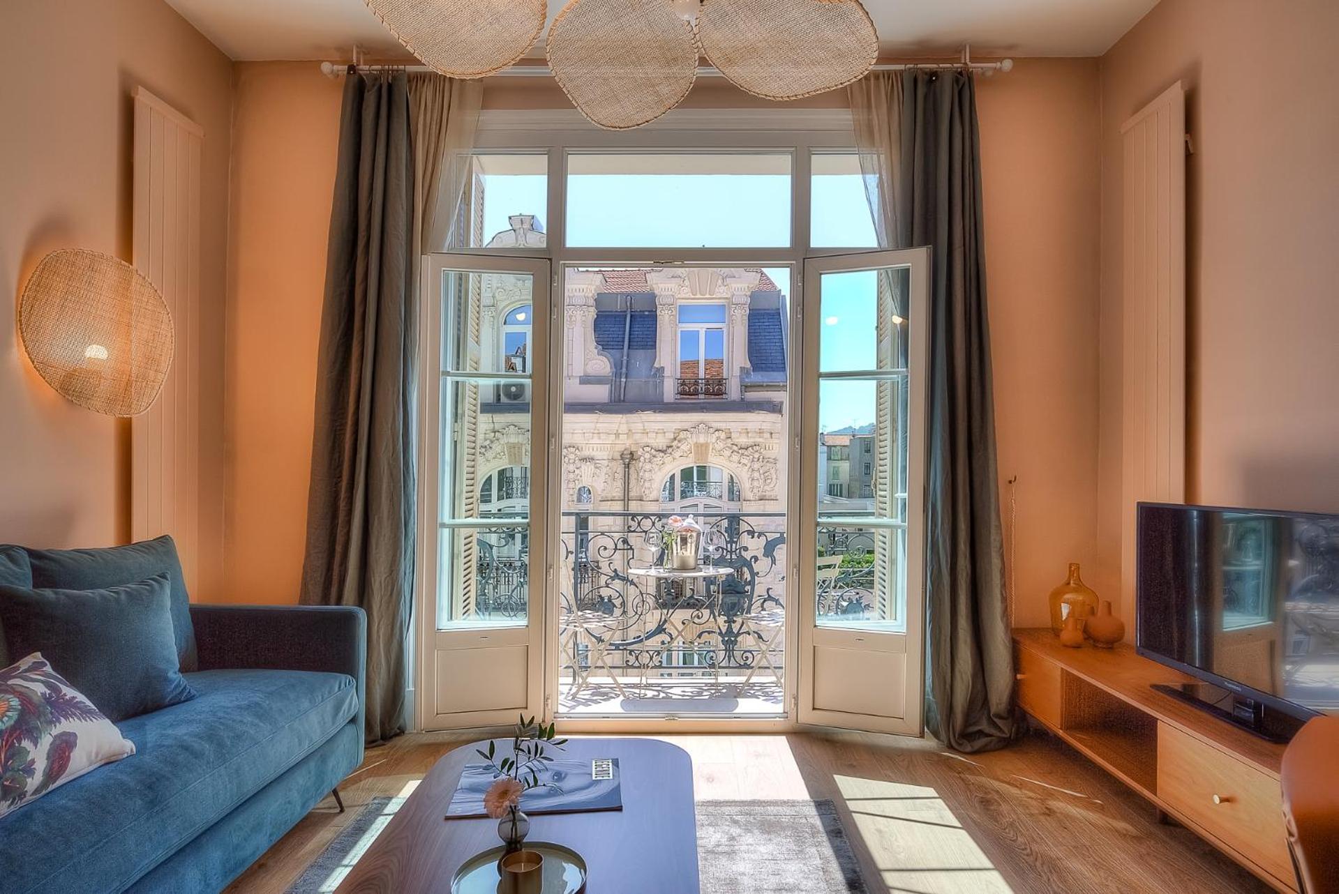 Lamartine Apartment
