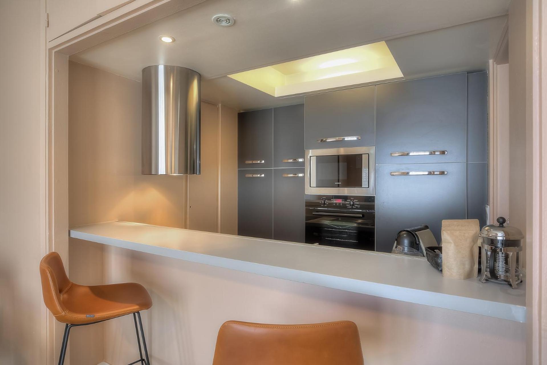 Lamartine Apartment thumbnail 5