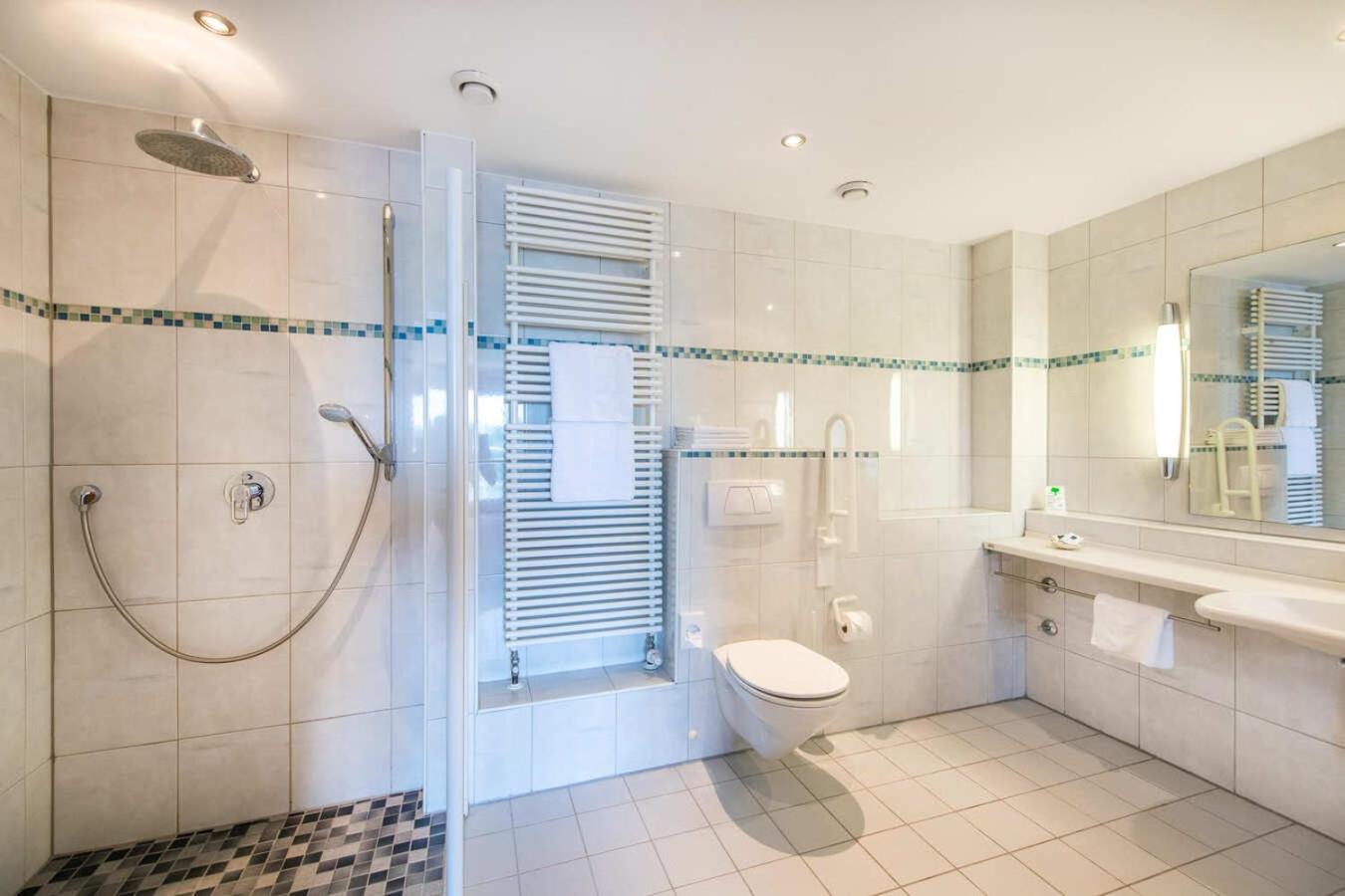 Deluxe Double Room with Balcony and River View photo 2