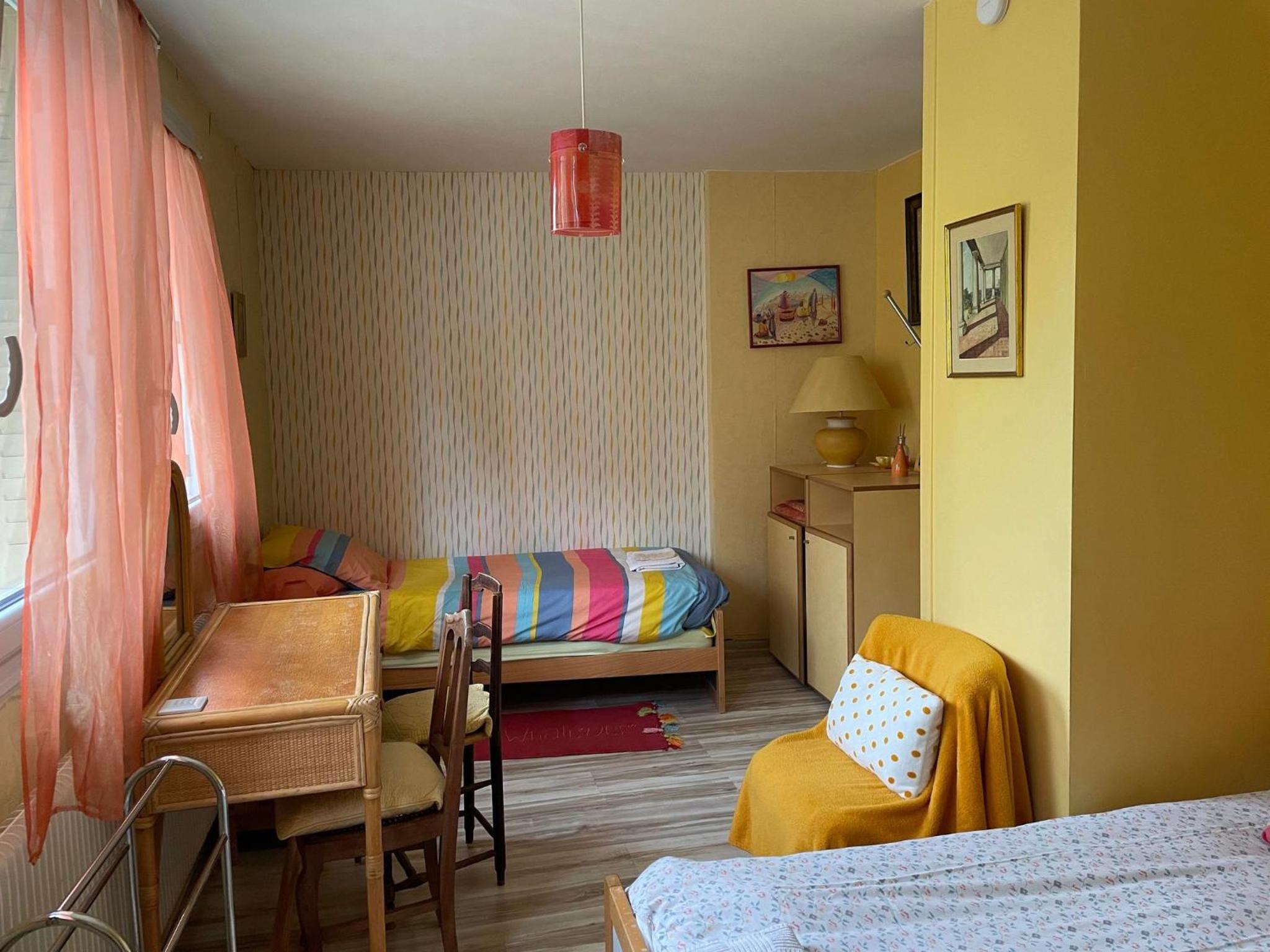 Triple Room with Shared Bathroom photo 3
