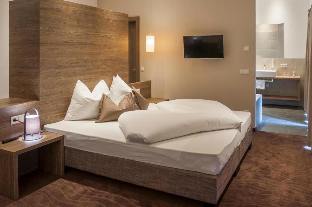 Junior Suite with Balcony