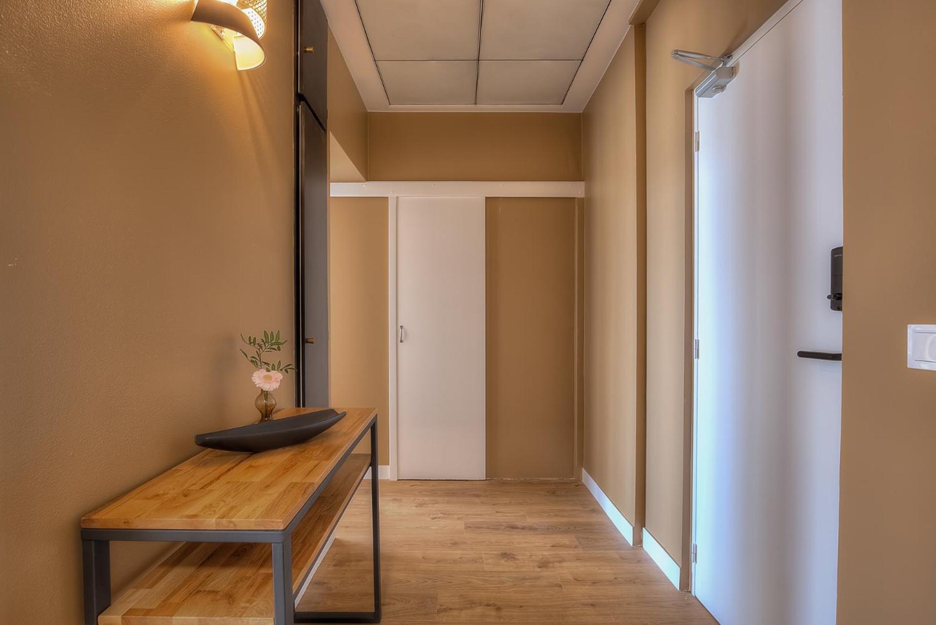 Executive Apartment thumbnail 5