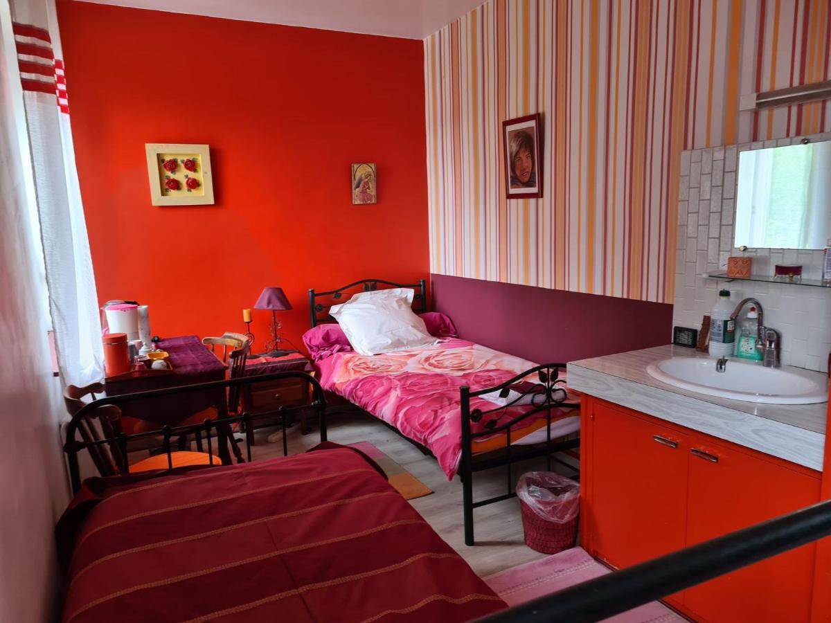 Quadruple Room with Shared Bathroom