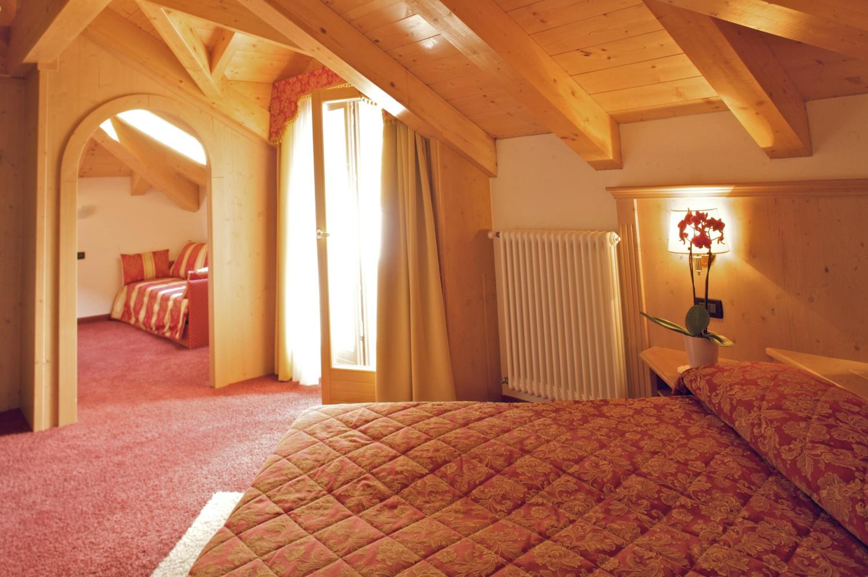 Suite - Separate Building photo 1
