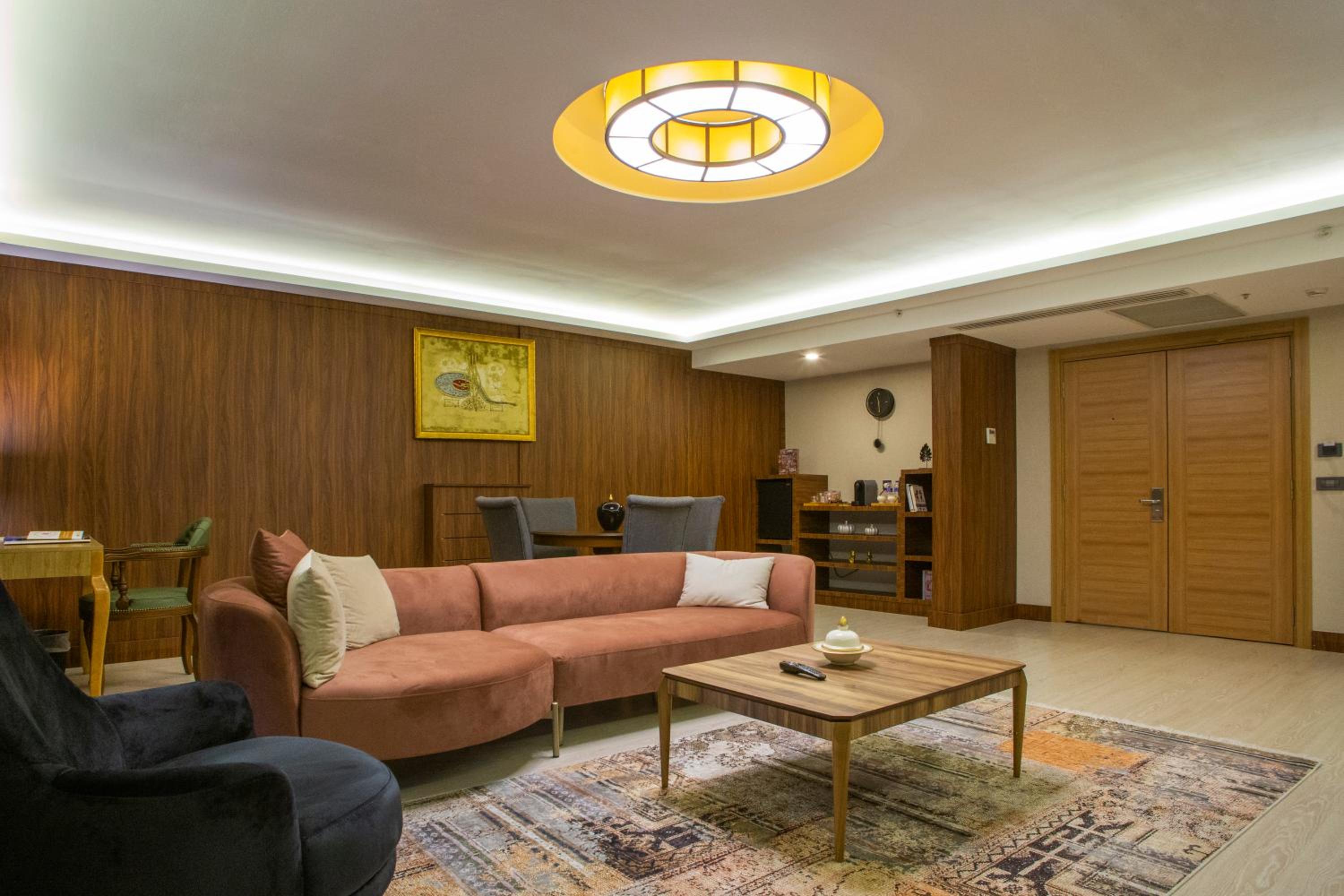 King Suite - Photo 7