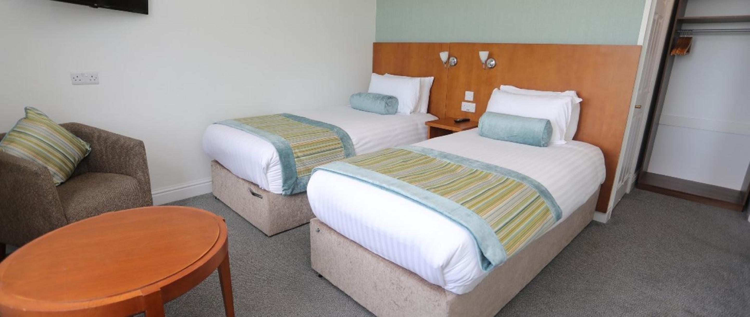 Twin Room - Photo 6