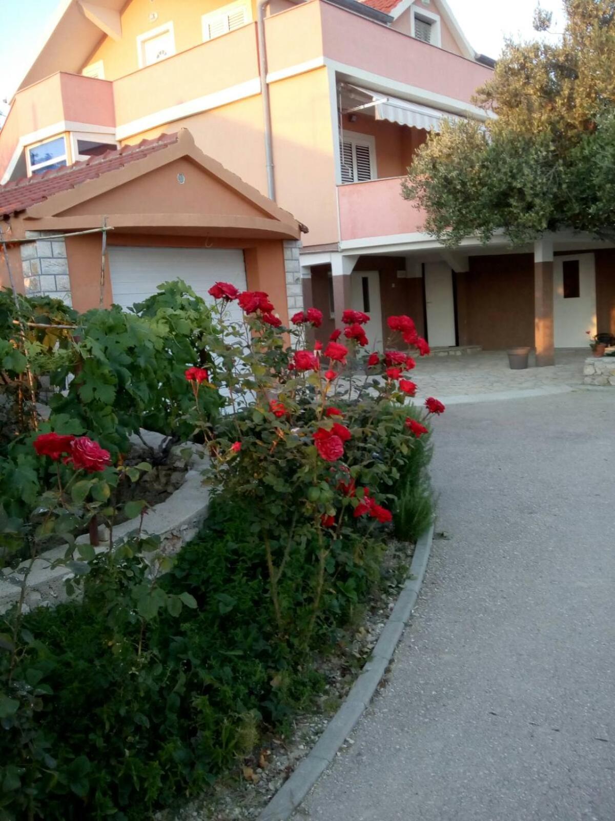 Apartment - Photo 47
