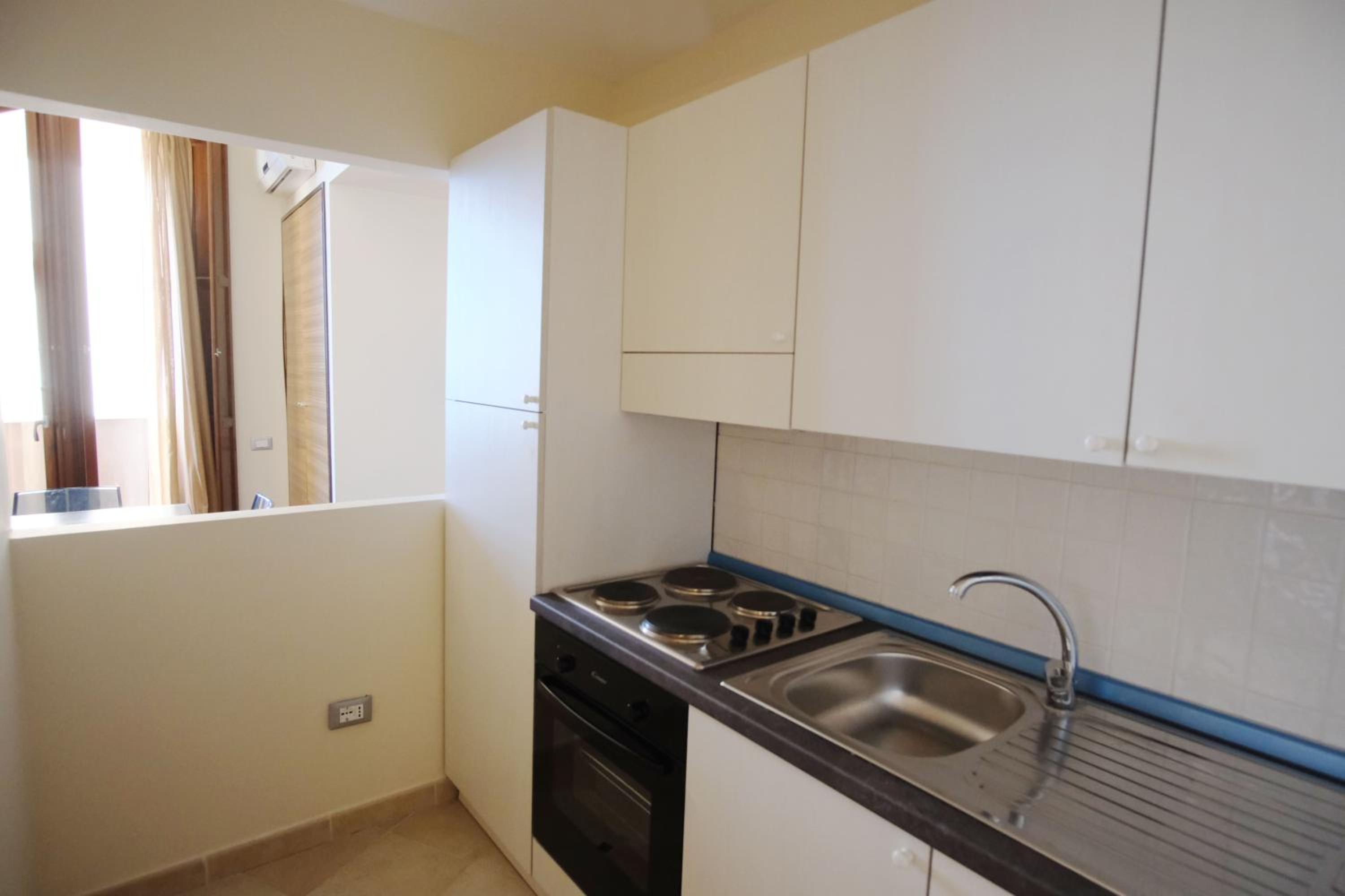 Apartment with Sea View - Photo 2