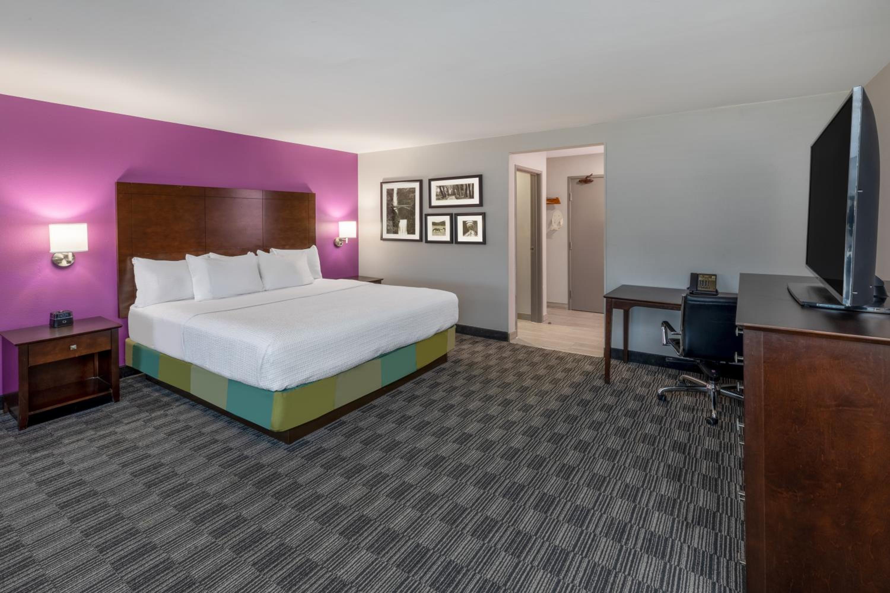 Executive King Room - Photo 5