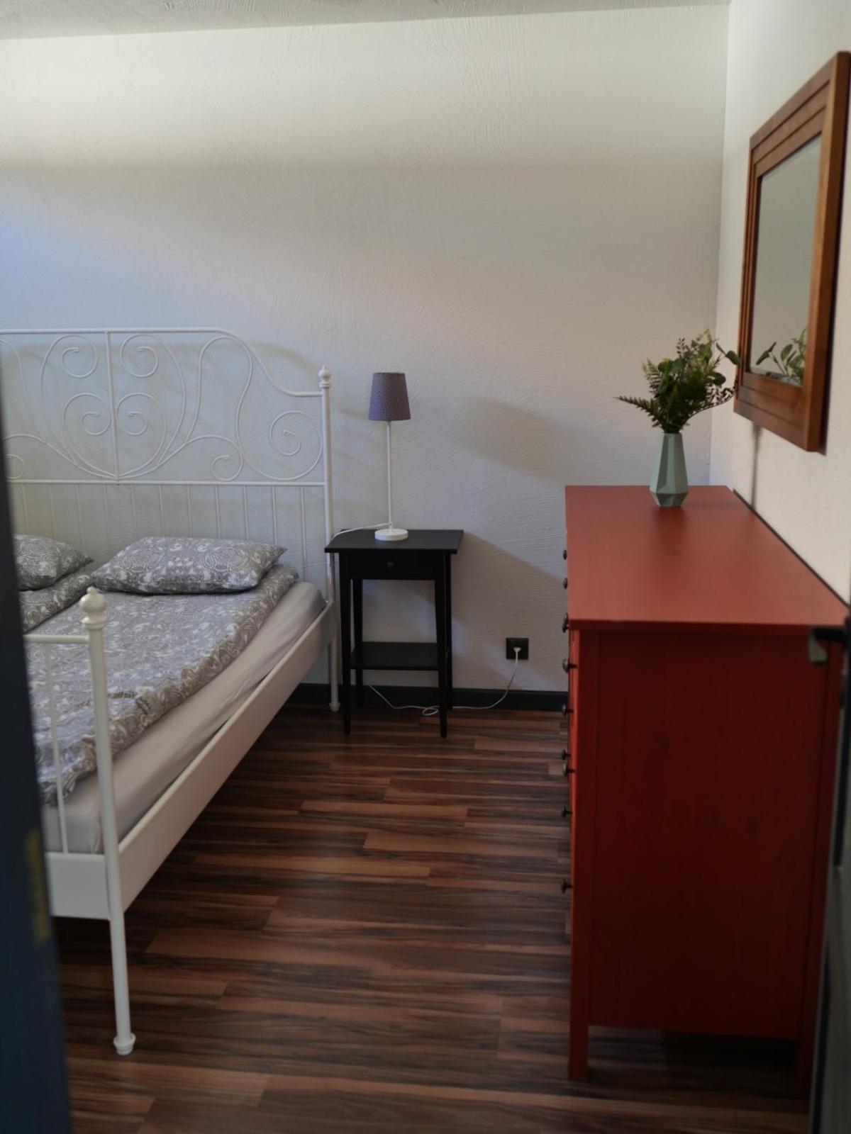 Two-Bedroom House - Photo 5