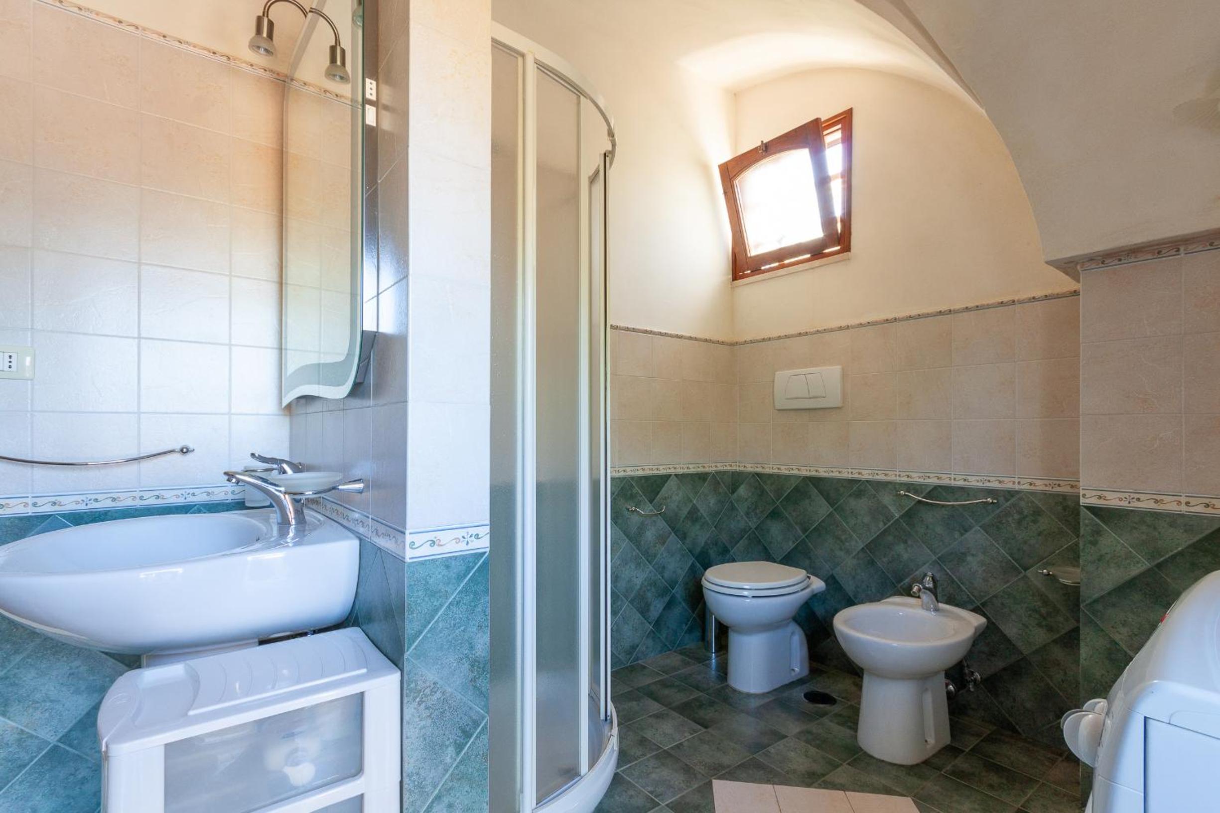 Two-Bedroom House photo 3