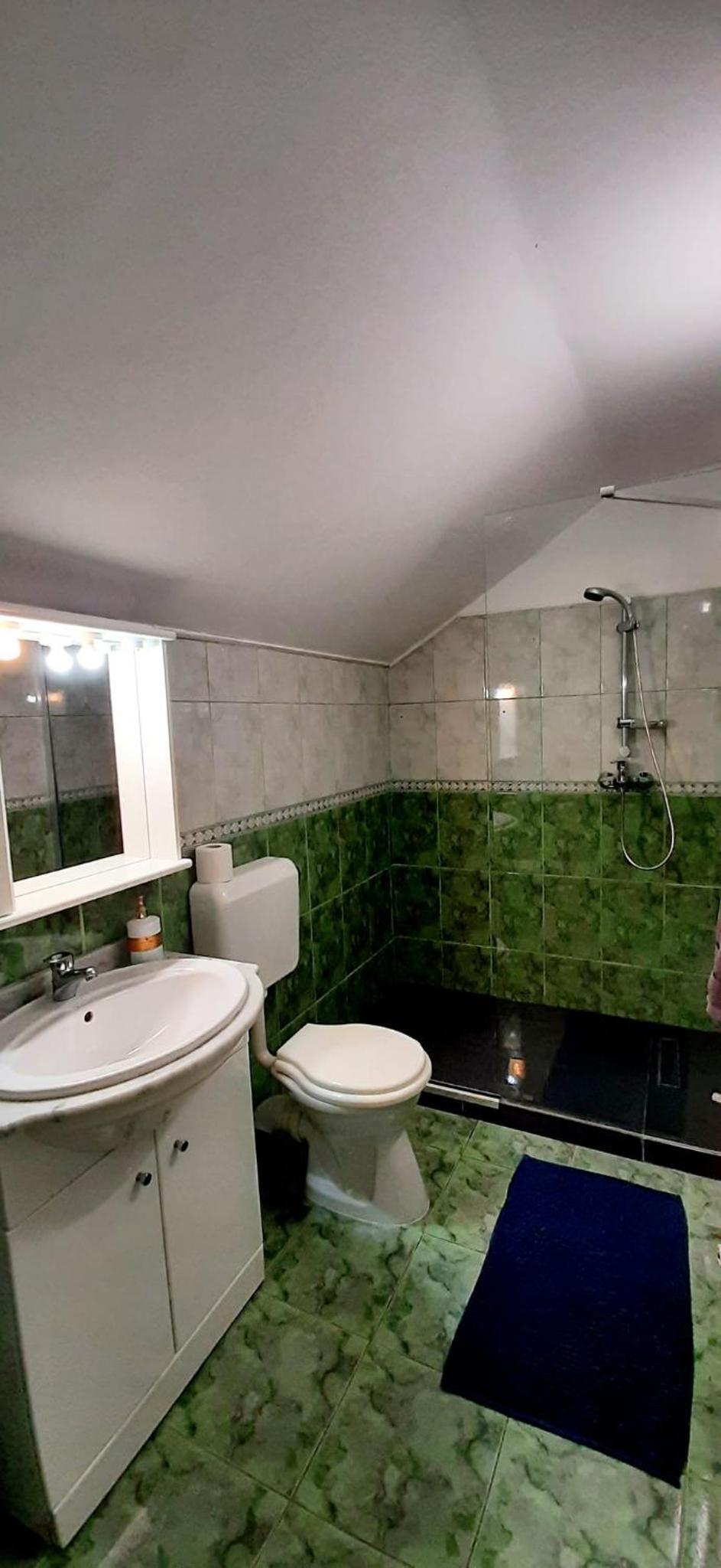 Double Room with Shared Bathroom photo 1