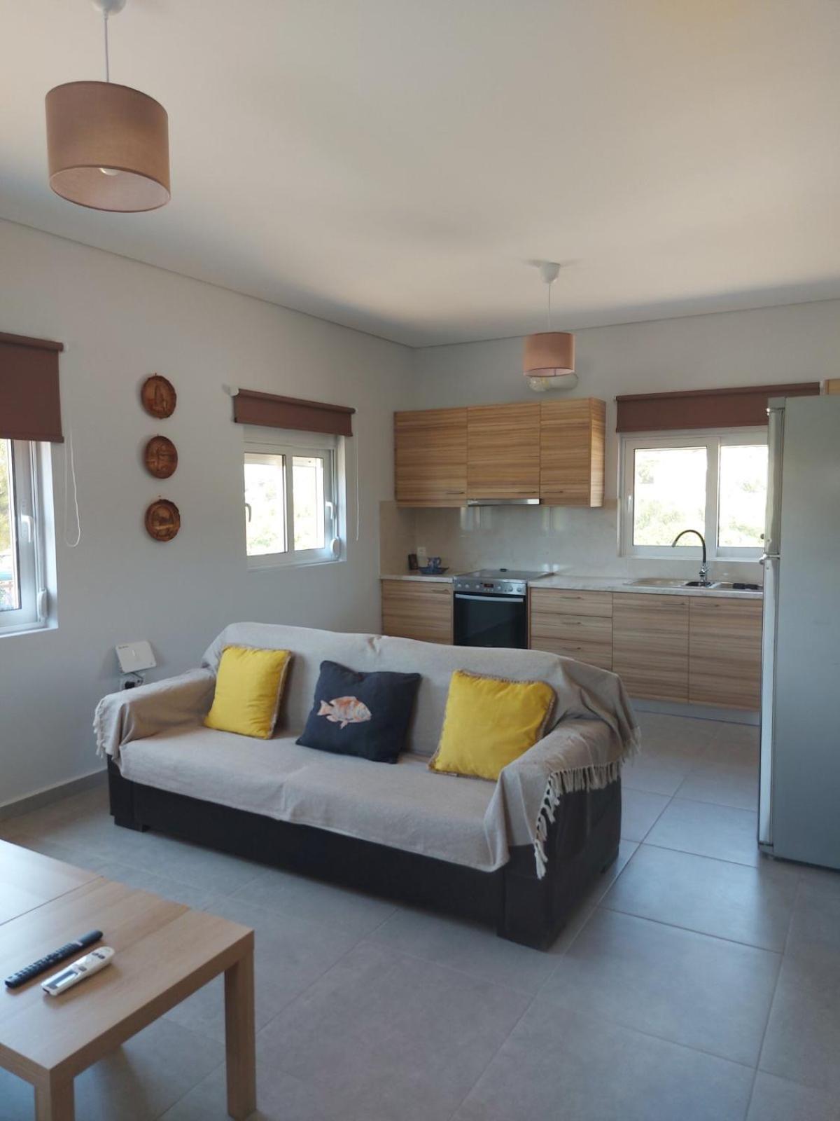 Two-Bedroom House photo 3