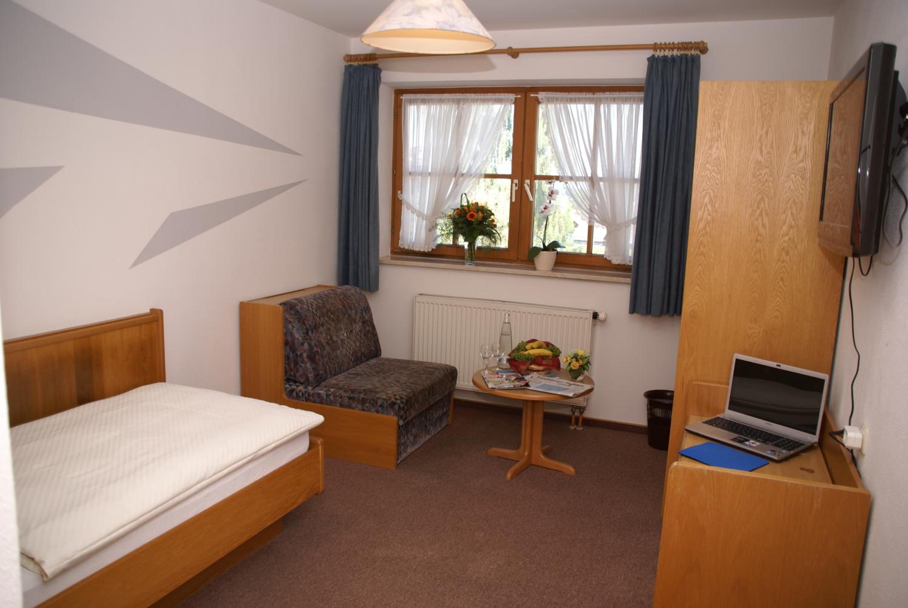 Single Room photo 1