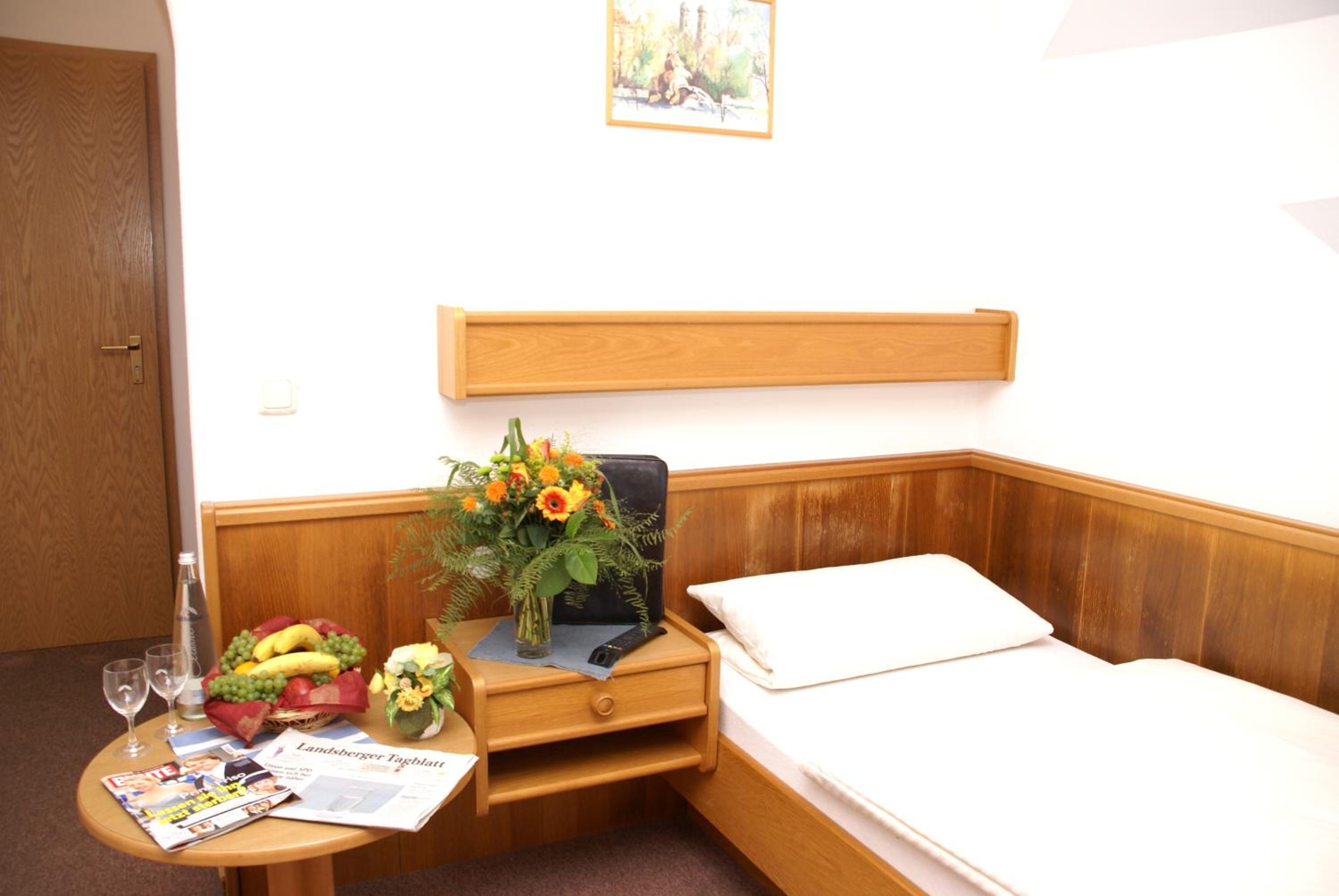 Single Room photo 2