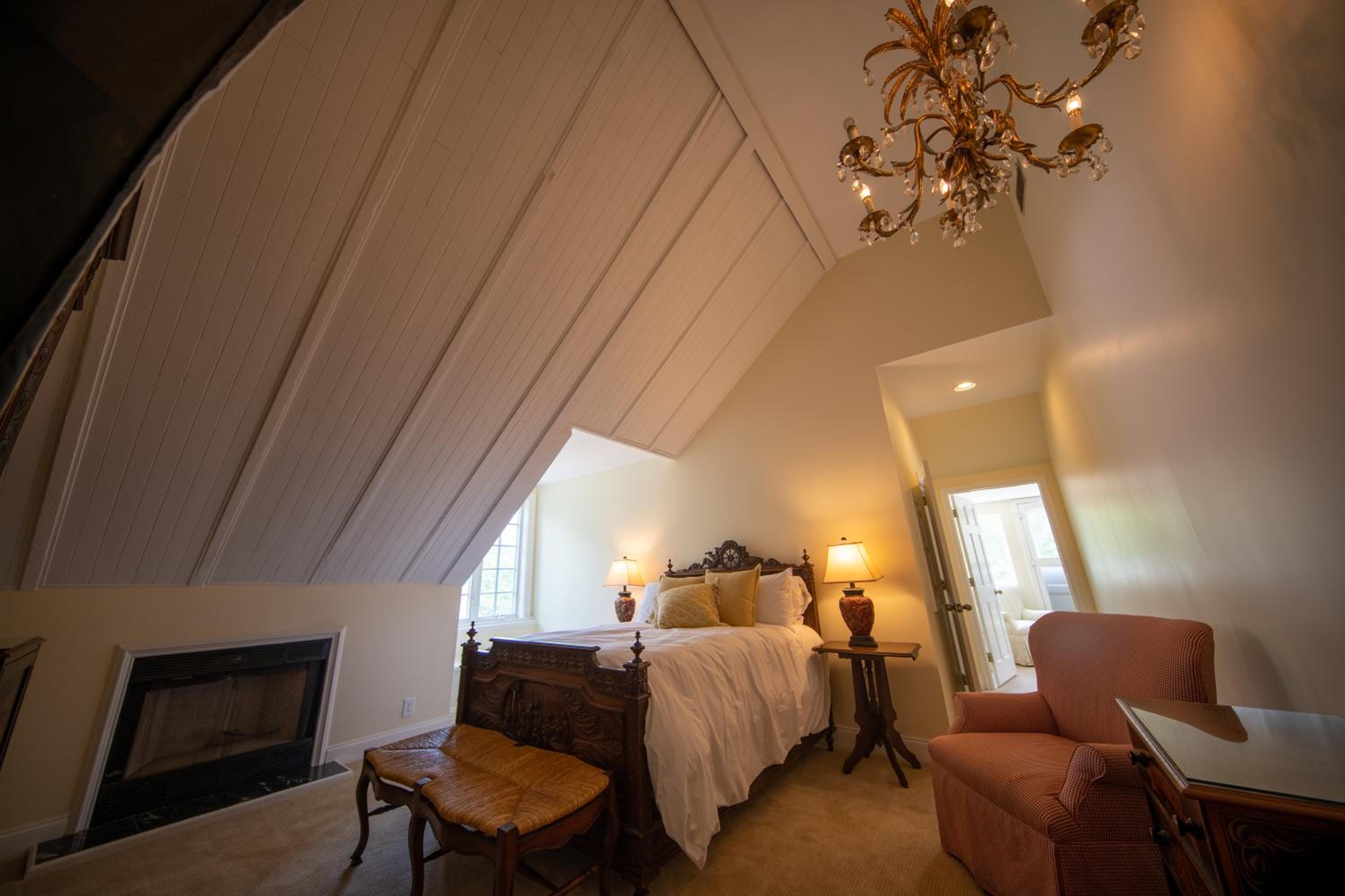 Queen Room