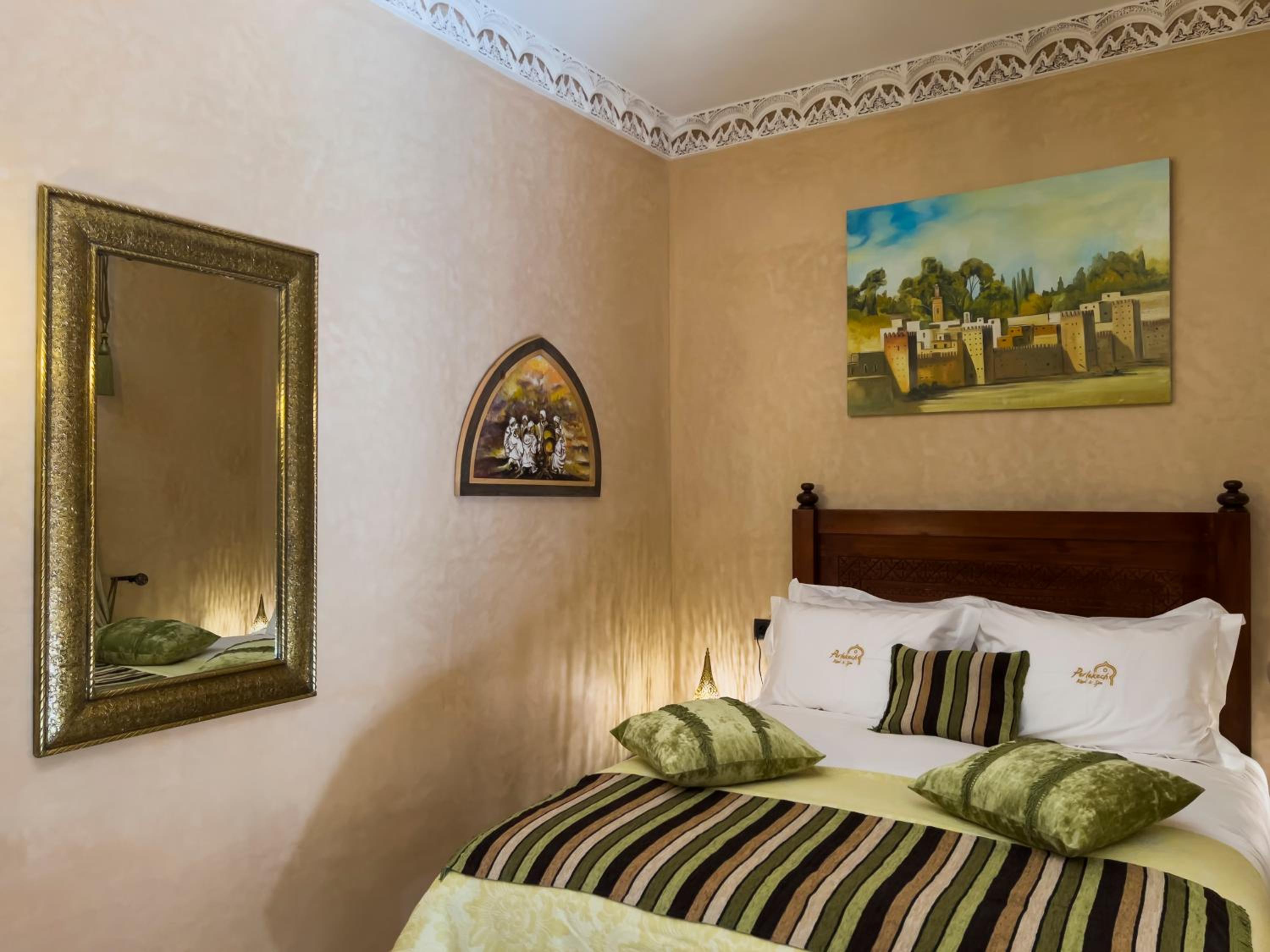 Standard Double Room - Photo 8