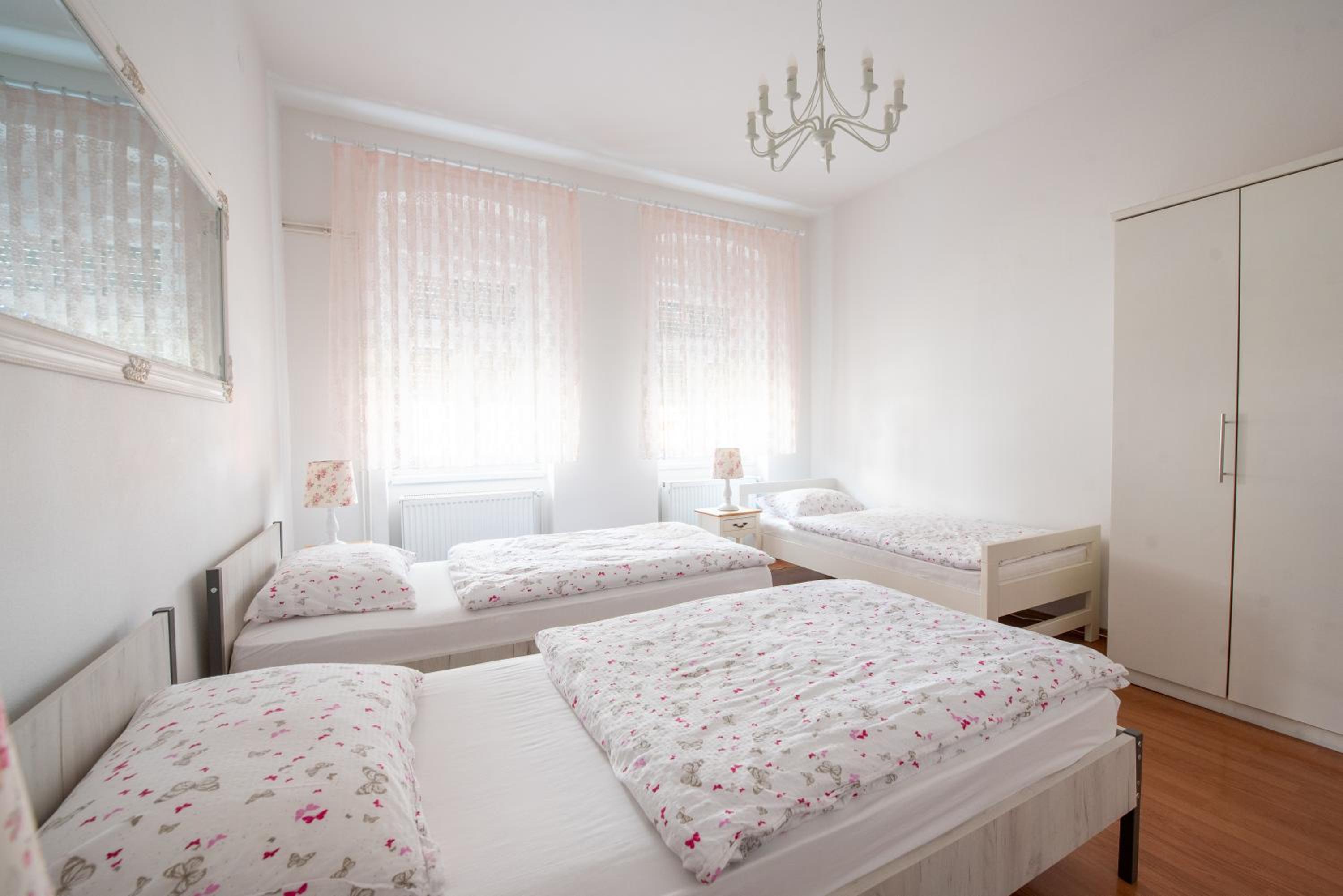 Four-Bedroom House - Photo 8