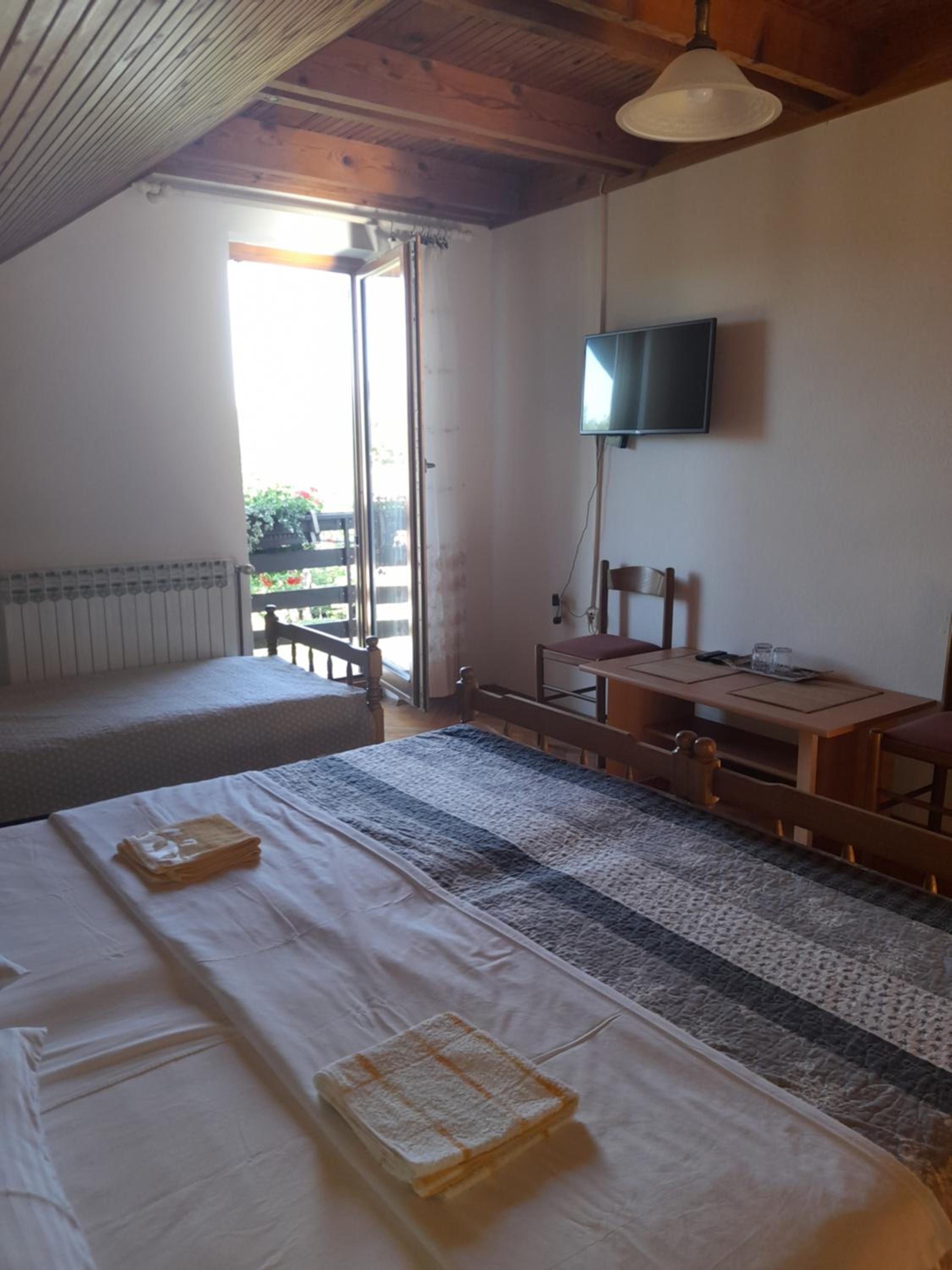 Triple Room with Mountain View photo 3