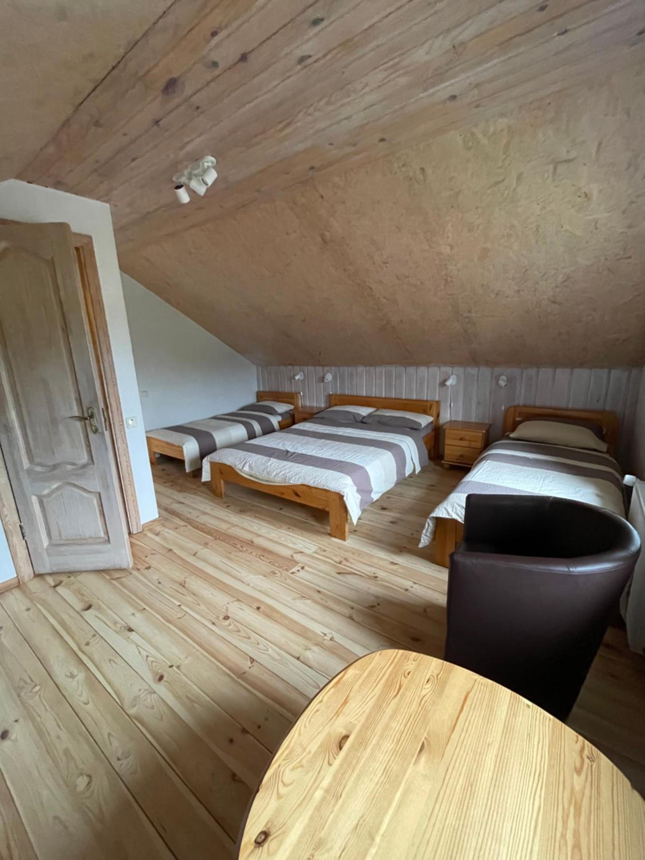 Double or Twin Room with Private Bathroom photo 2