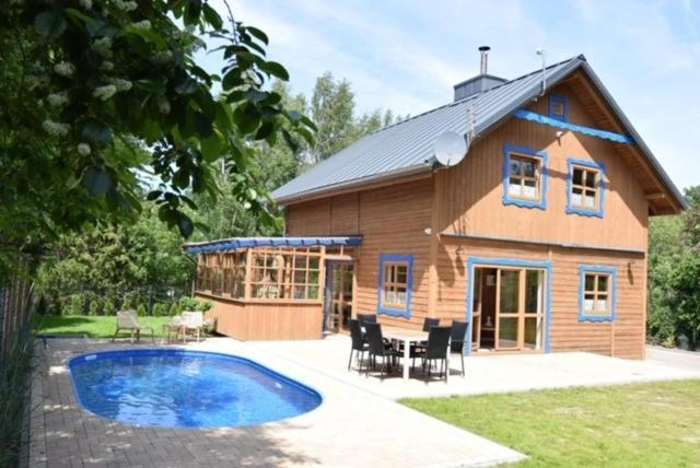 Villa photo 1