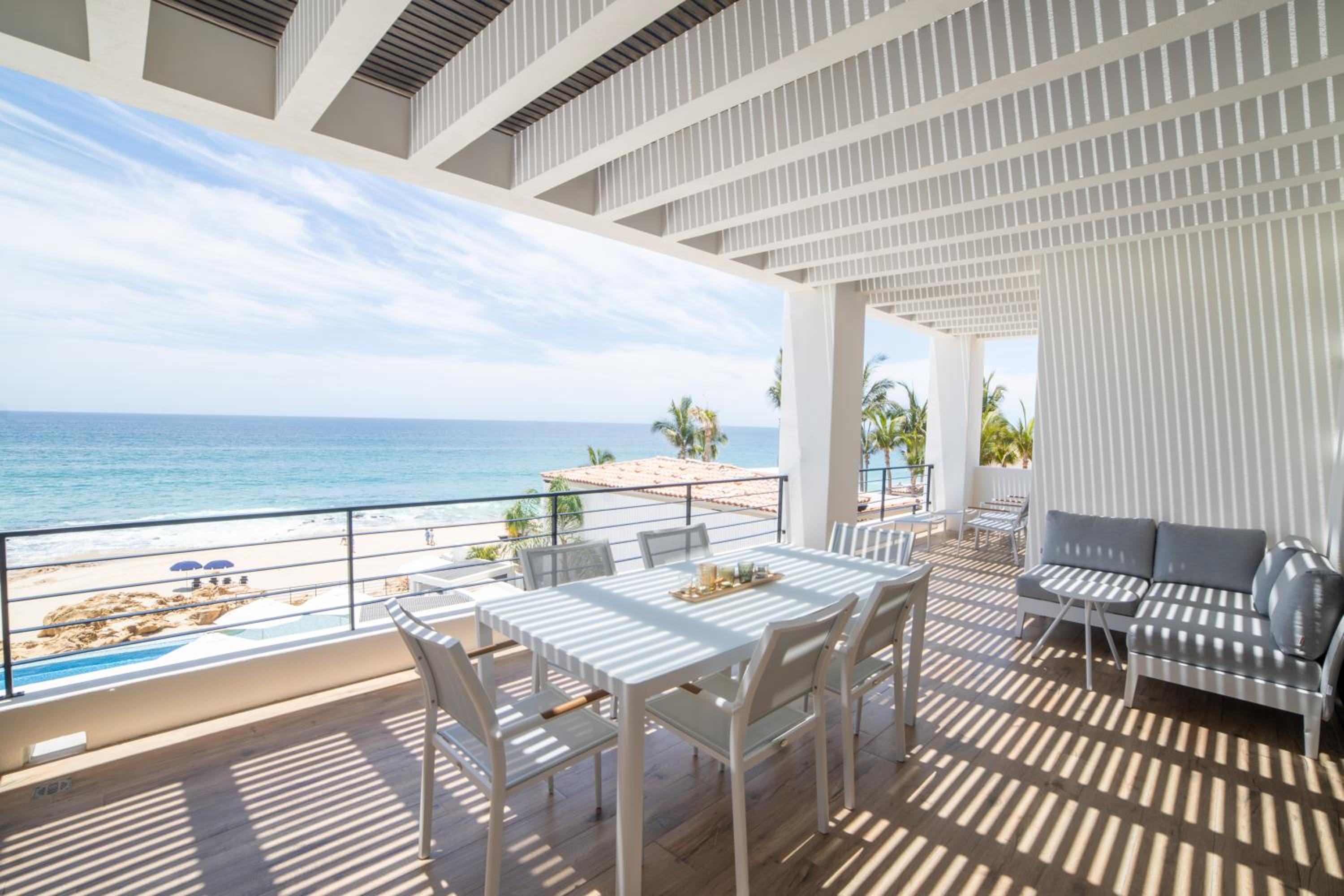 Apartment with Sea View photo 2