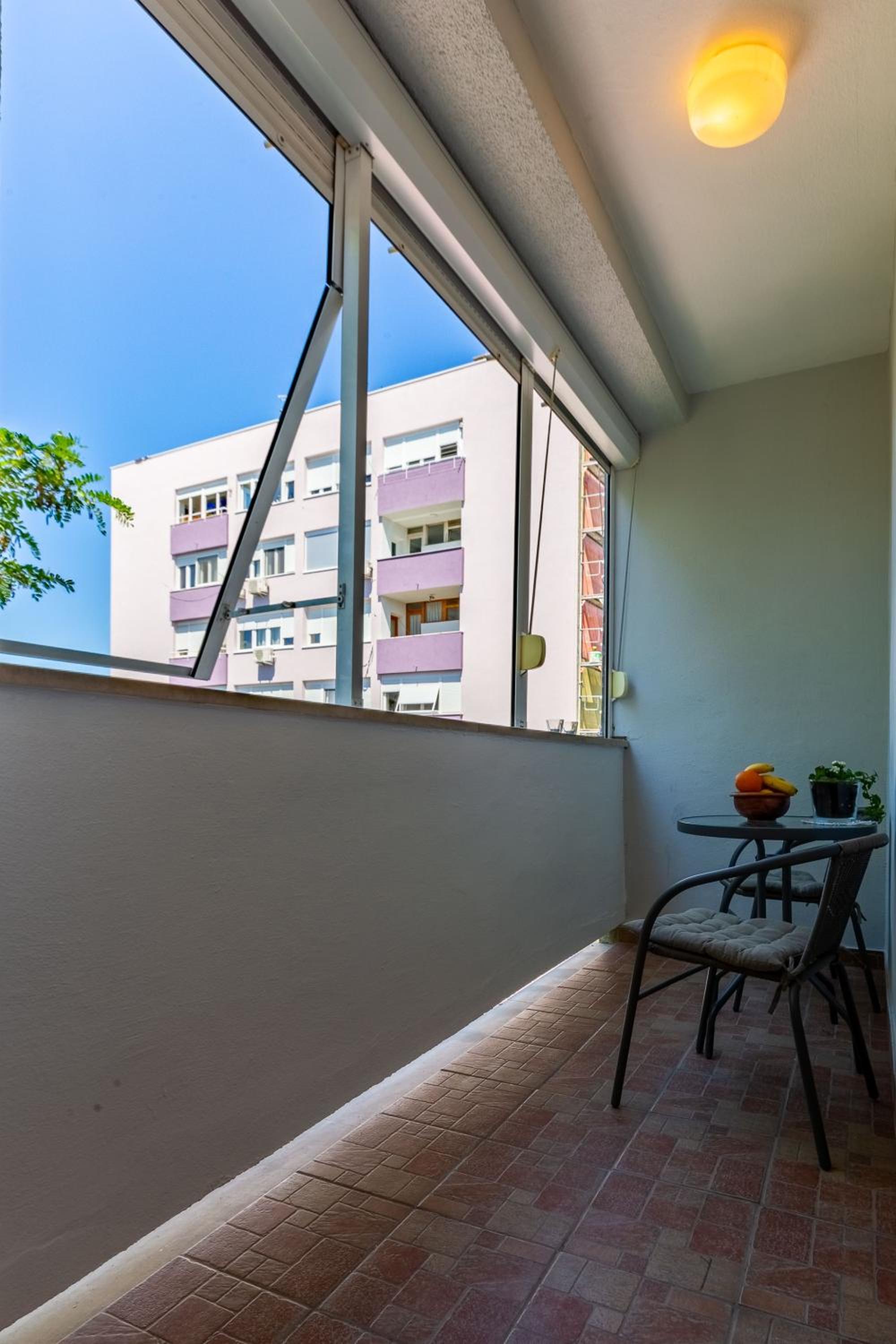 One-Bedroom Apartment - Photo 16