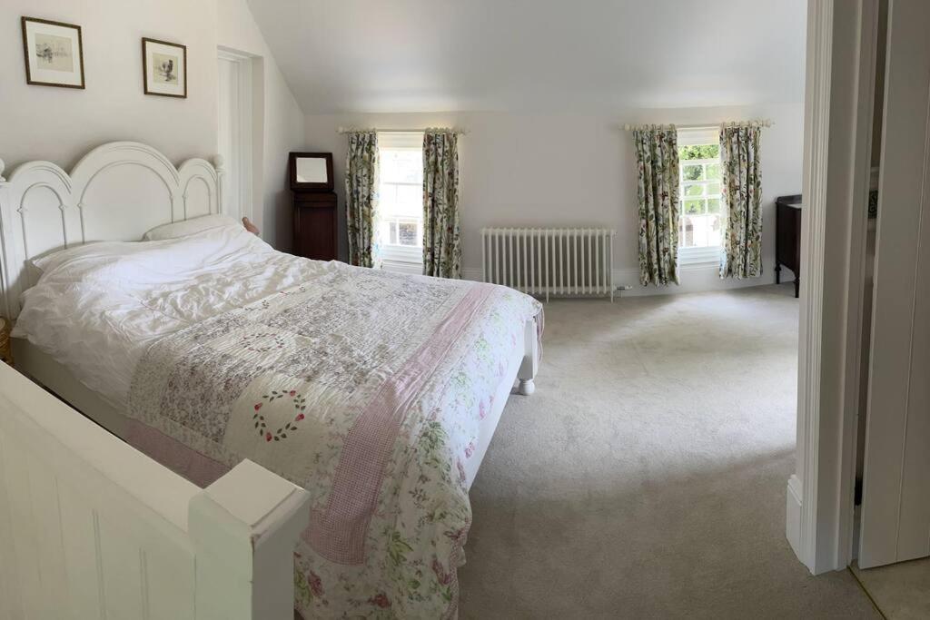 One-Bedroom House photo 1