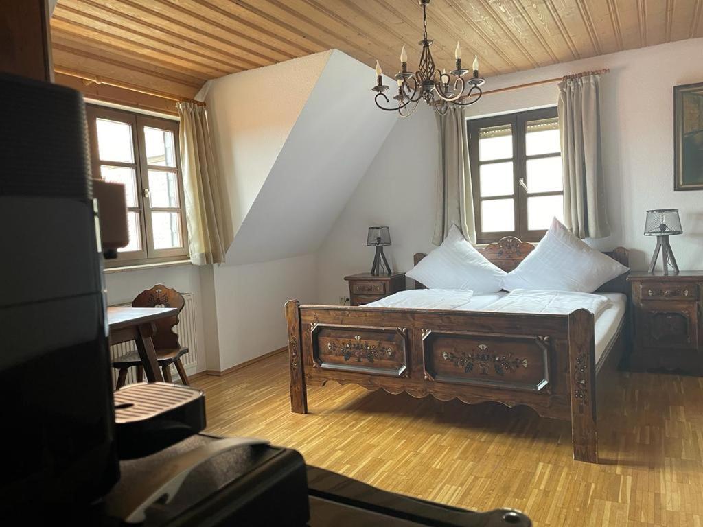 Double Room - Photo 10