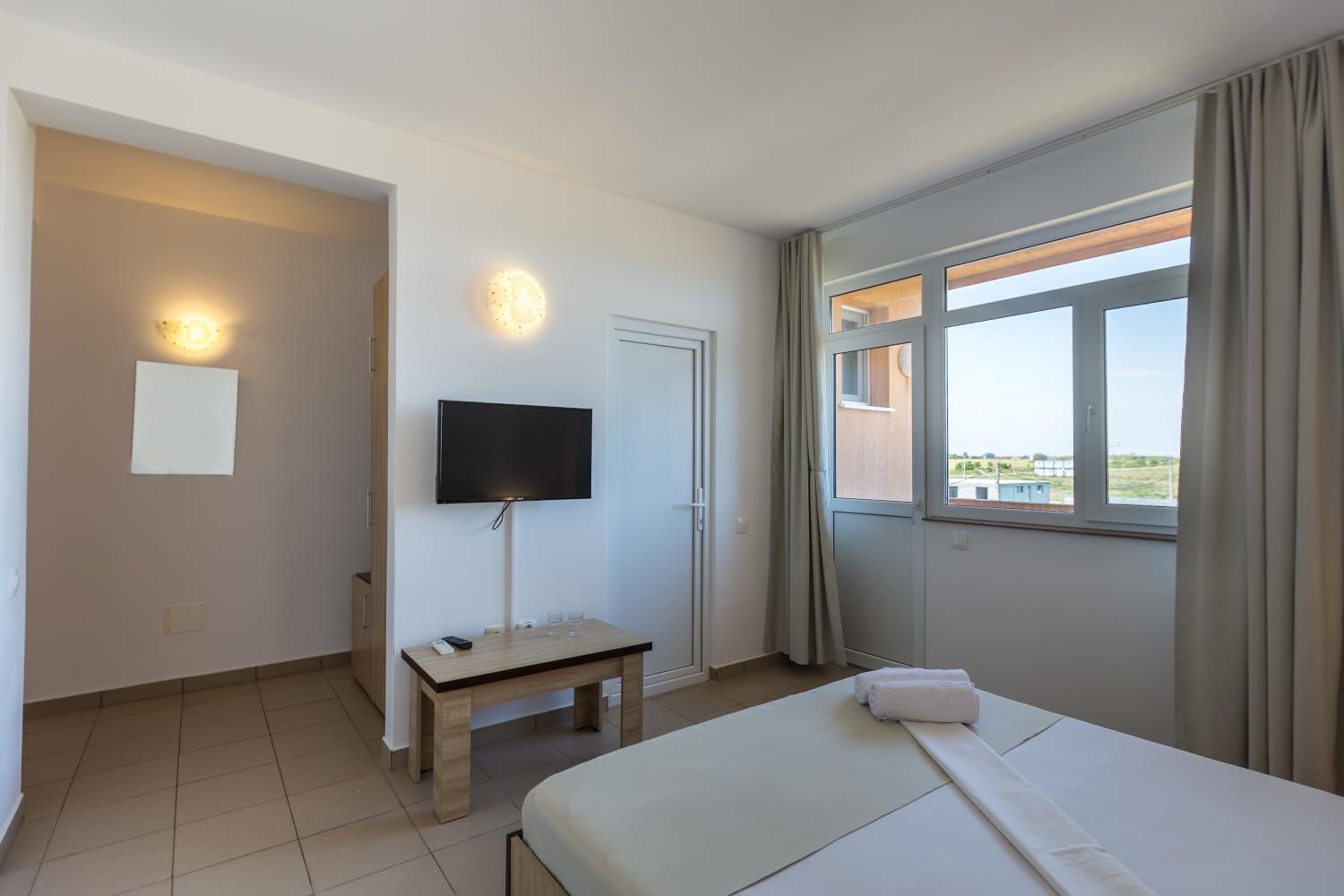 Standard Double Room photo 2