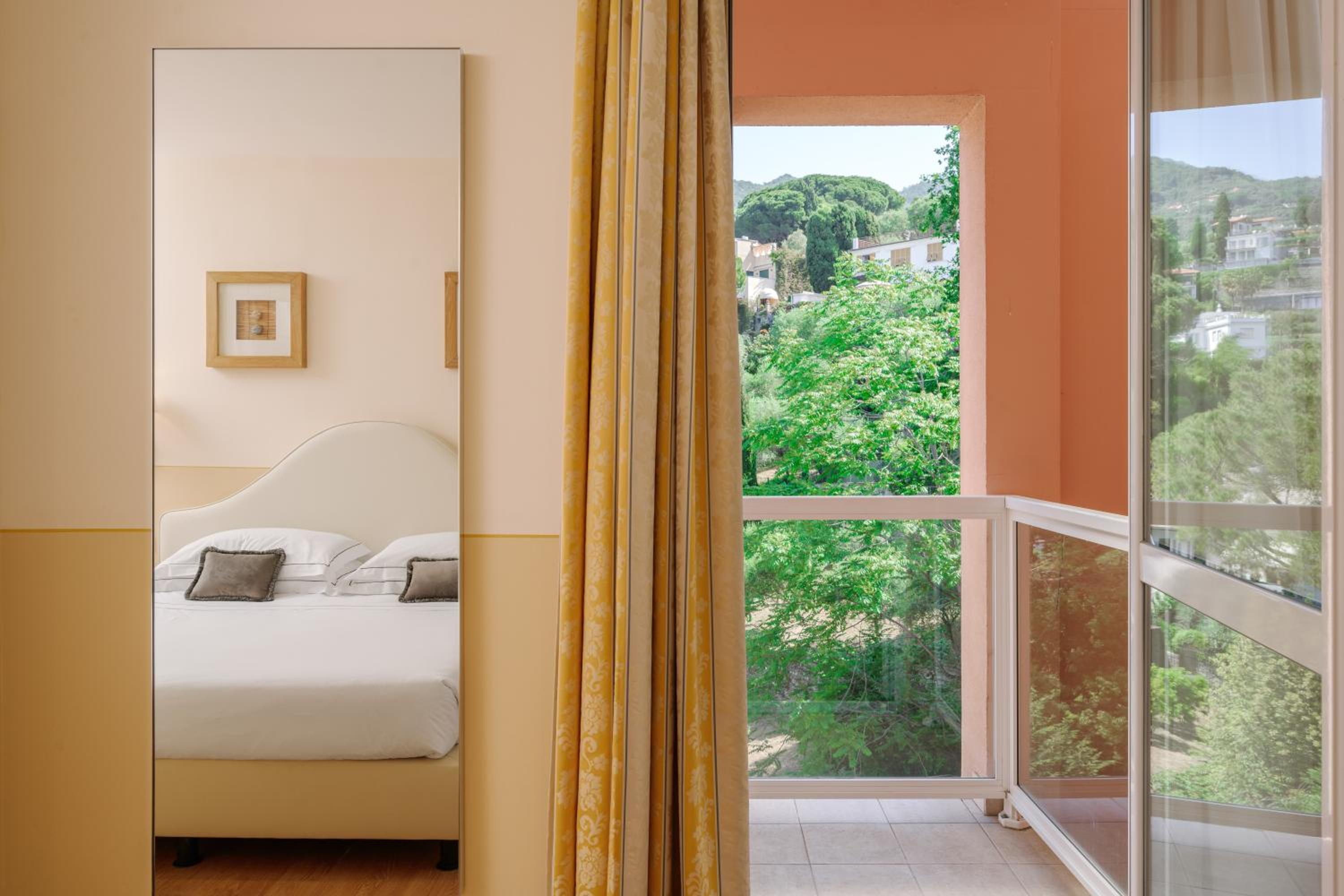 Prestige Room Park View - Photo 1