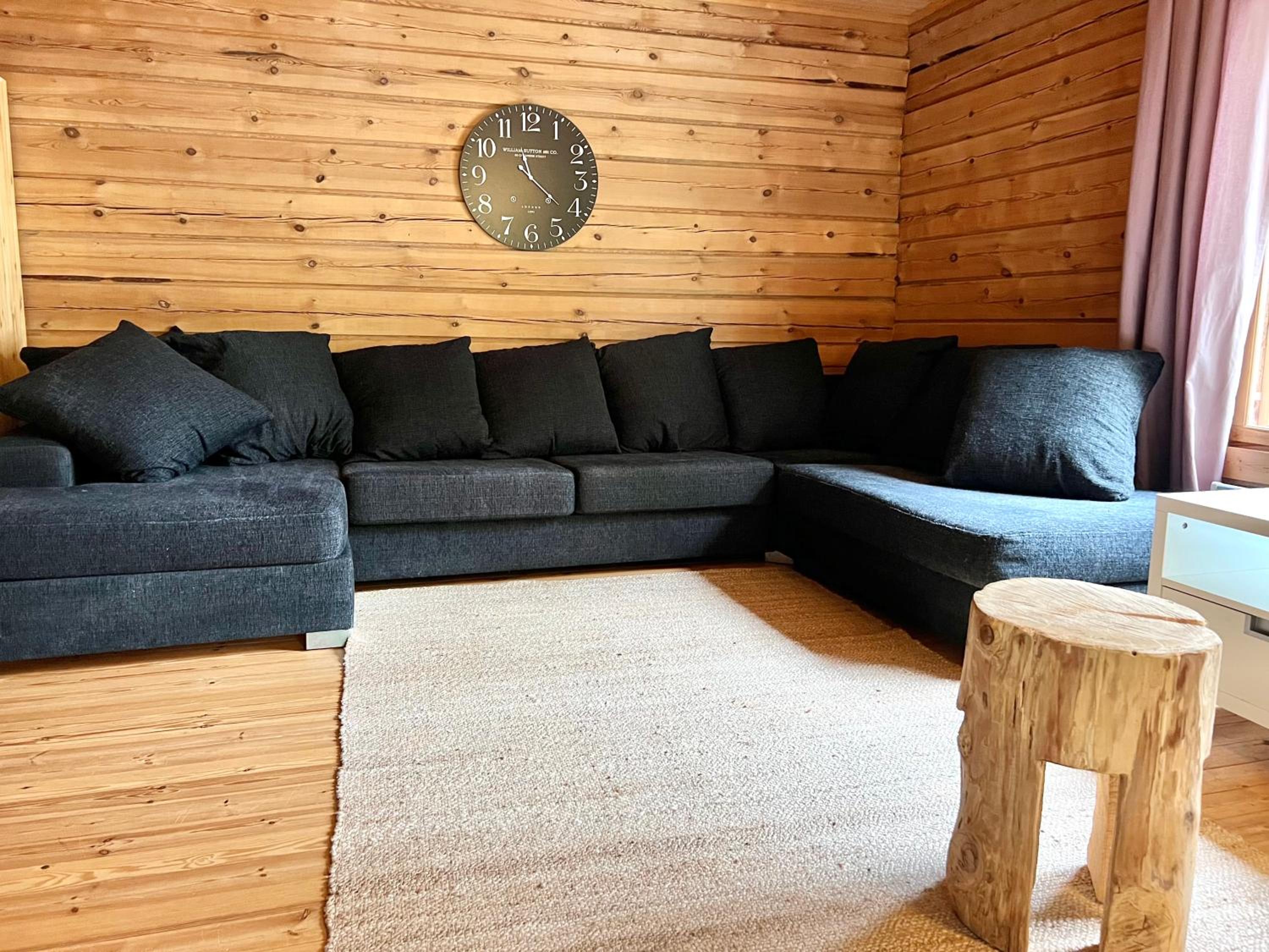 One-Bedroom House photo 1