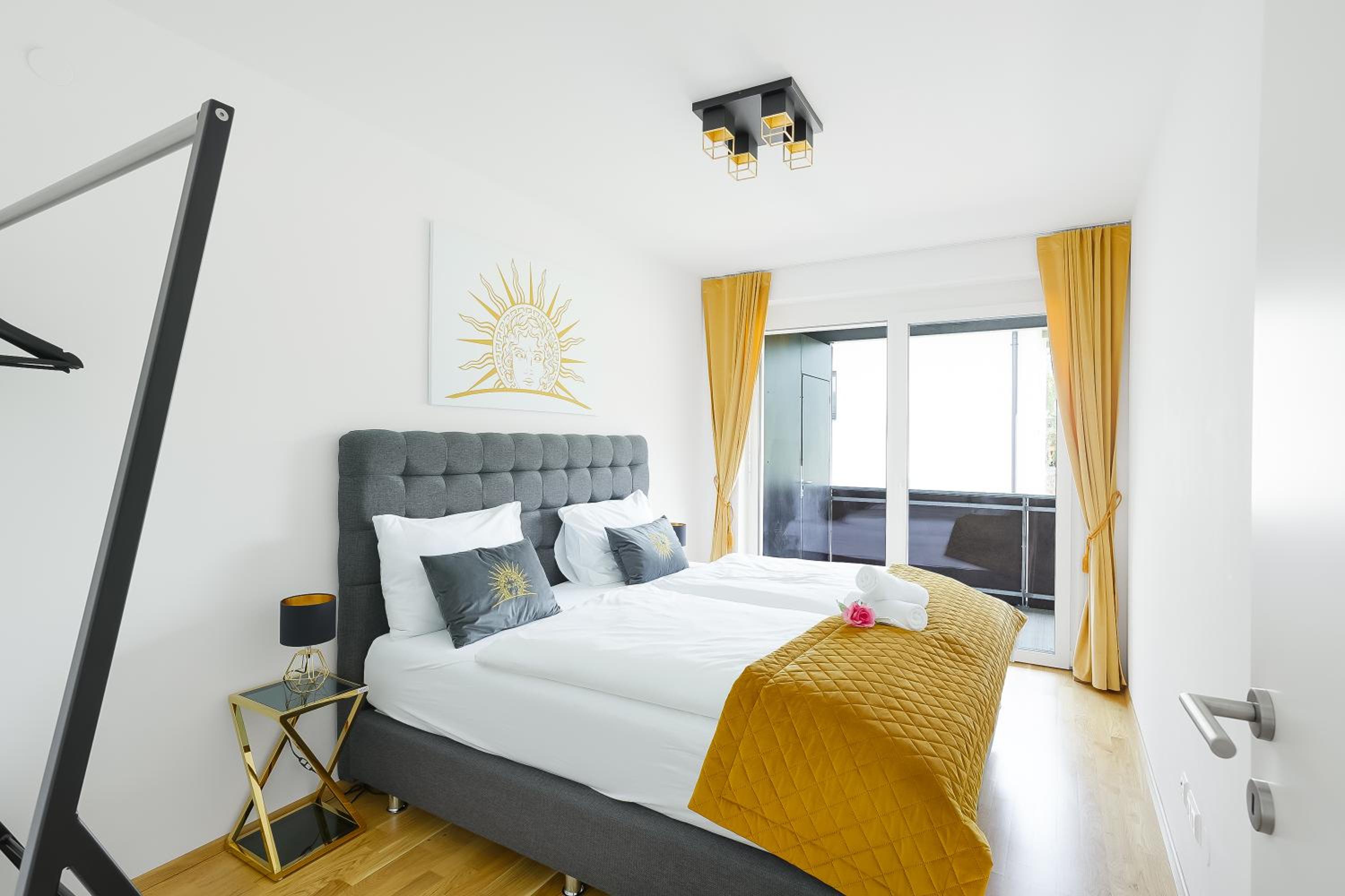 Deluxe Apartment - Photo 7