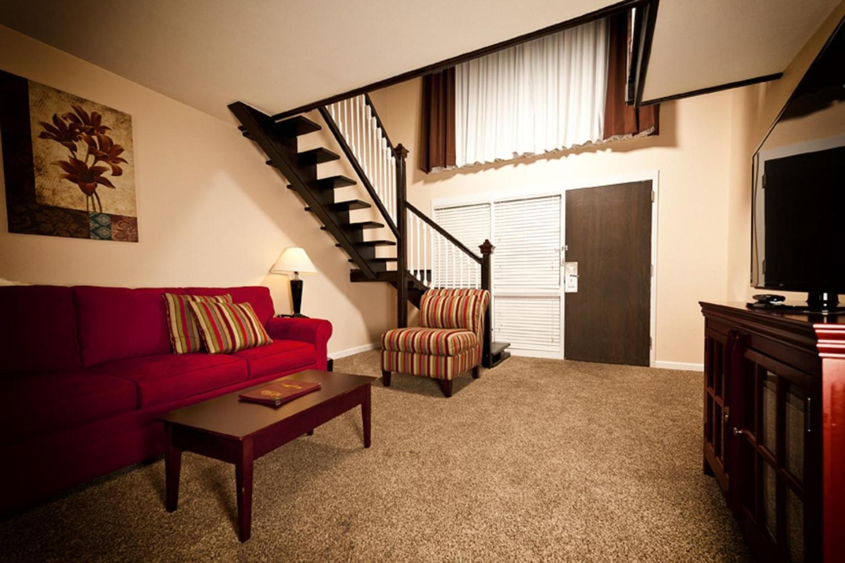 Honeymoon Suite photo 3
