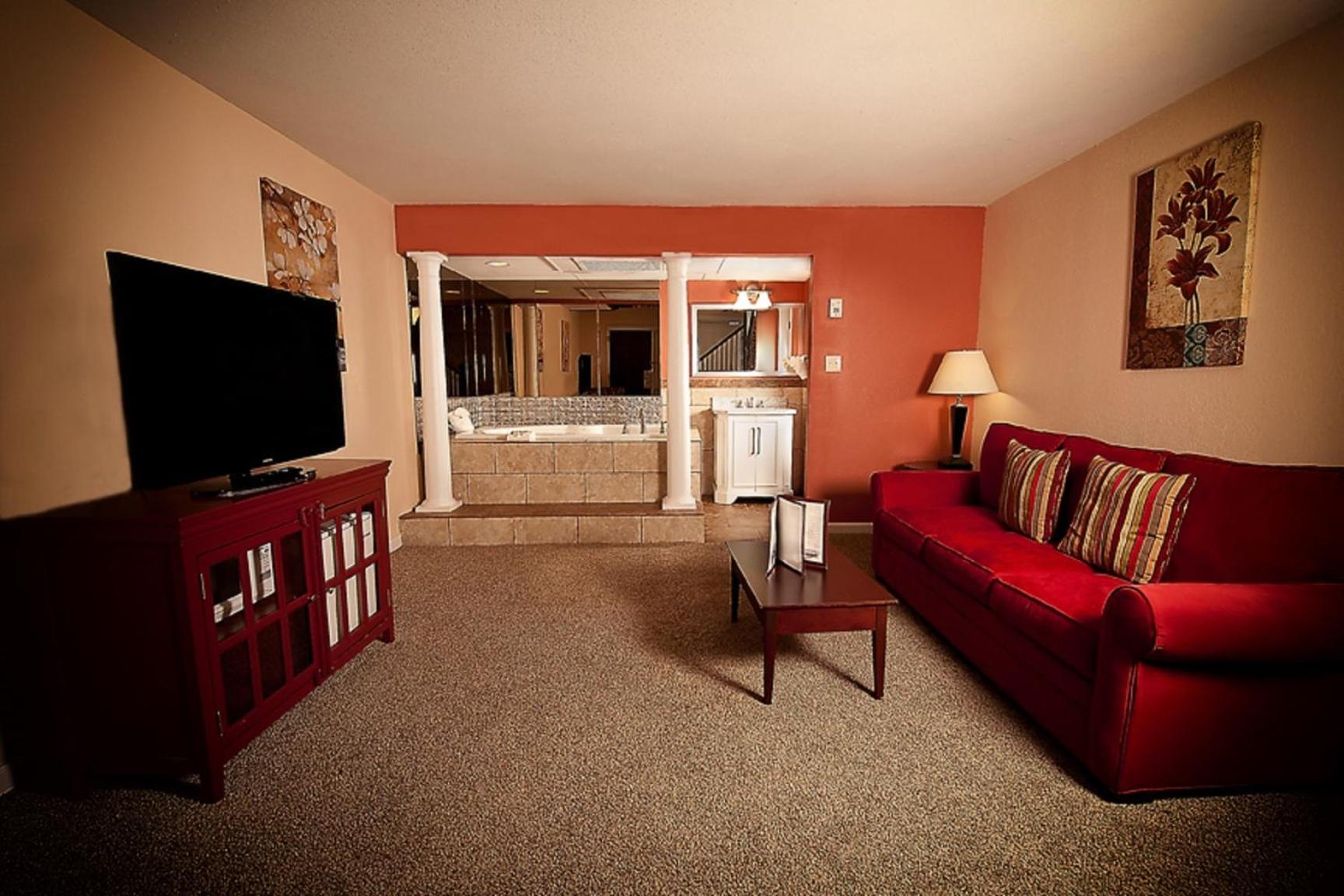 Honeymoon Suite photo 2