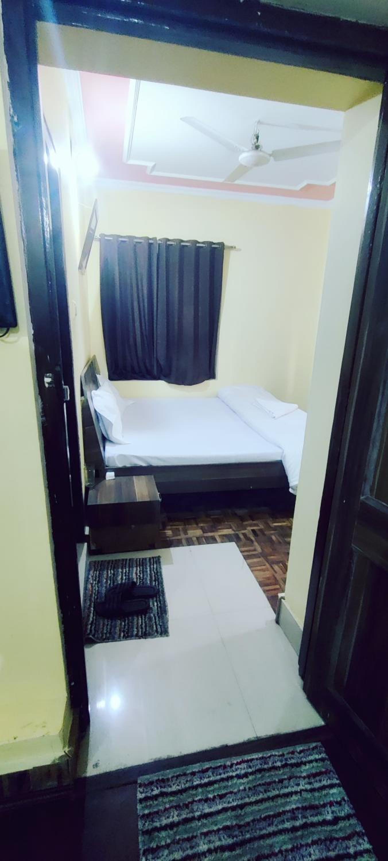 Large Twin Room photo 2