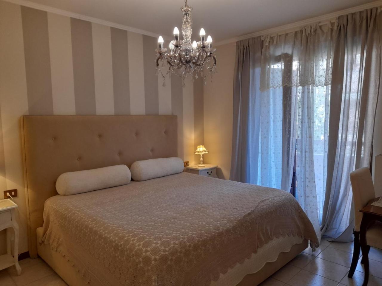 Apartment with Terrace - Photo 80