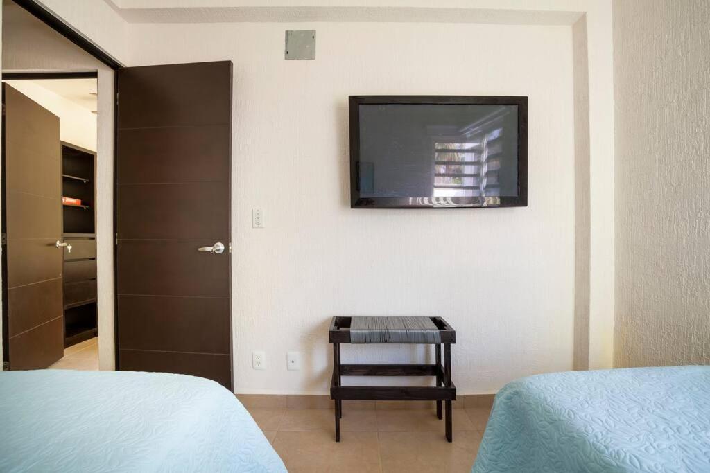 Three-Bedroom Apartment - Photo 1