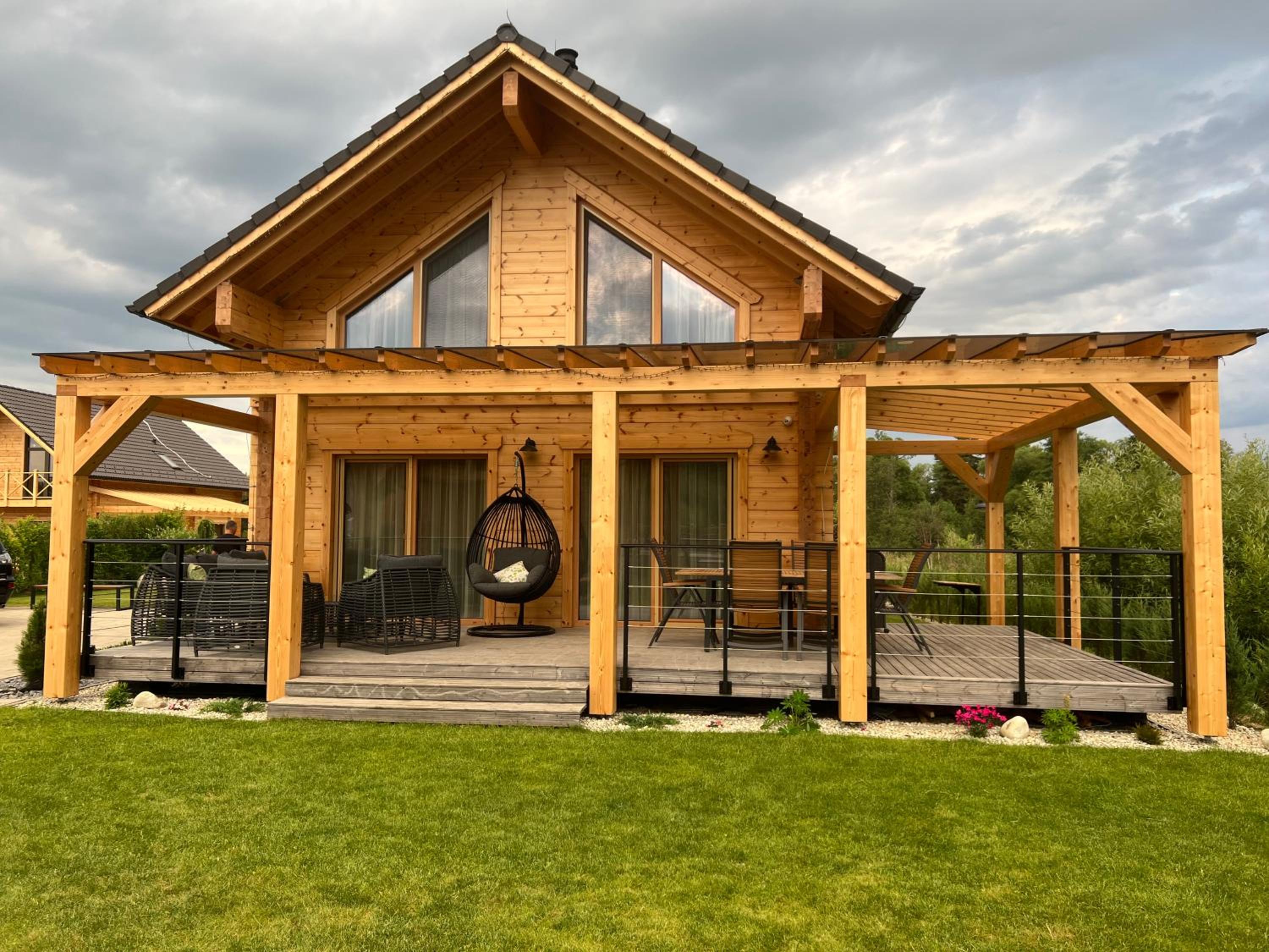 Four-Bedroom House - Photo 36