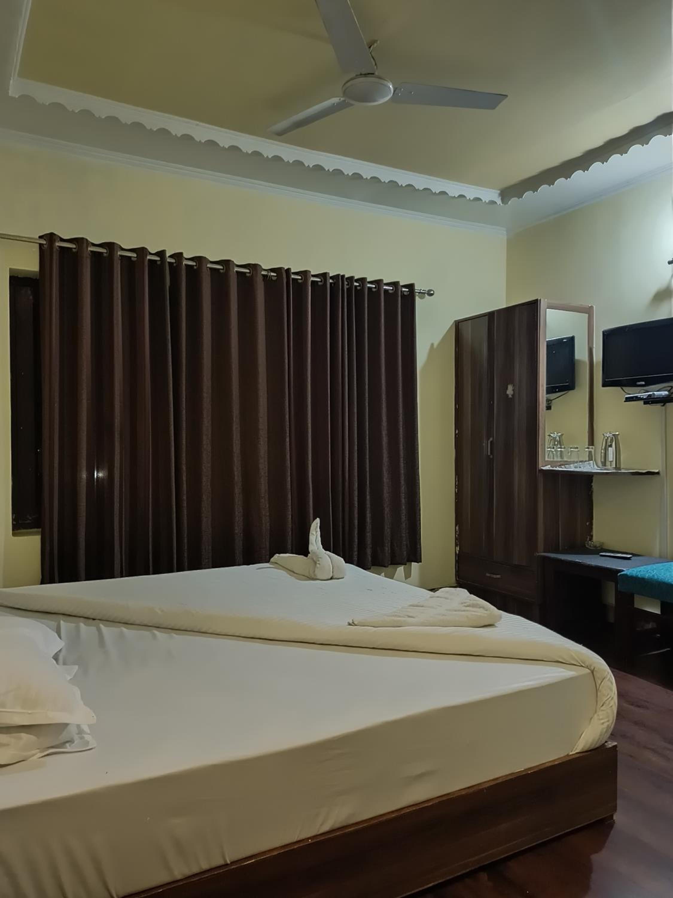 Deluxe Double Room photo 2